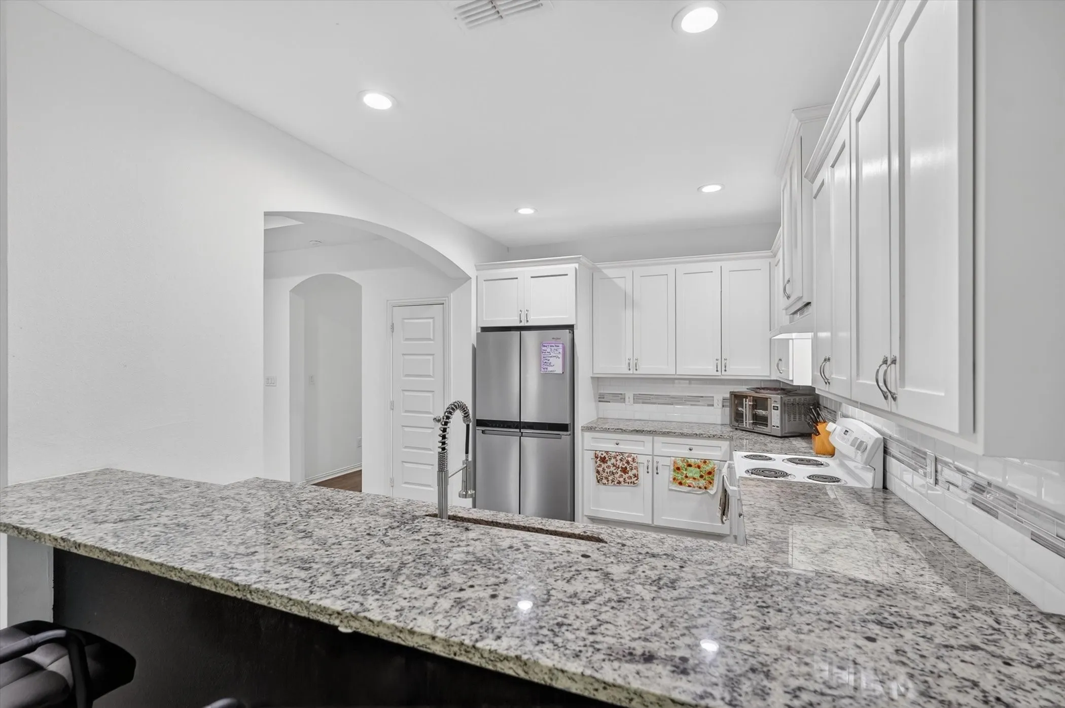 Single Family Residence For Sale in Dallas County , 4552 Corregidor Street, Dallas, Texas 75216, 3 Bedroom, 3 Bathroom, Garage spaces, 1,976 Sqft, built in 2022, mls#21286202, Real Estate Agent in Dallas, Homes For Sale in Dallas county, Homes For Sale in Dallas, Realtor in Dallas Texas, Real Estate Brokerage Independent Realty Texas, Luminita Cordes Realtor