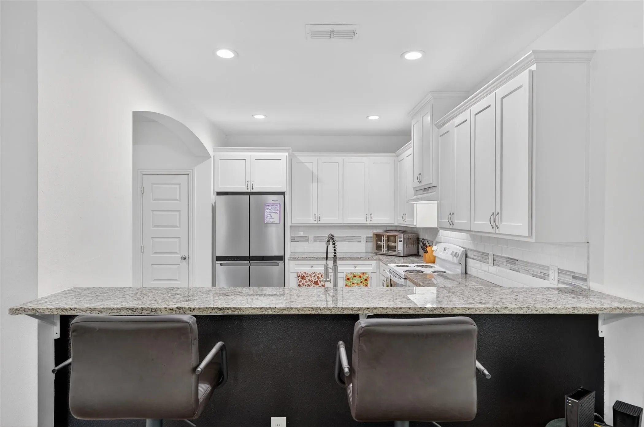 Single Family Residence For Sale in Dallas County , 4552 Corregidor Street, Dallas, Texas 75216, 3 Bedroom, 3 Bathroom, Garage spaces, 1,976 Sqft, built in 2022, mls#21286202, Real Estate Agent in Dallas, Homes For Sale in Dallas county, Homes For Sale in Dallas, Realtor in Dallas Texas, Real Estate Brokerage Independent Realty Texas, Luminita Cordes Realtor