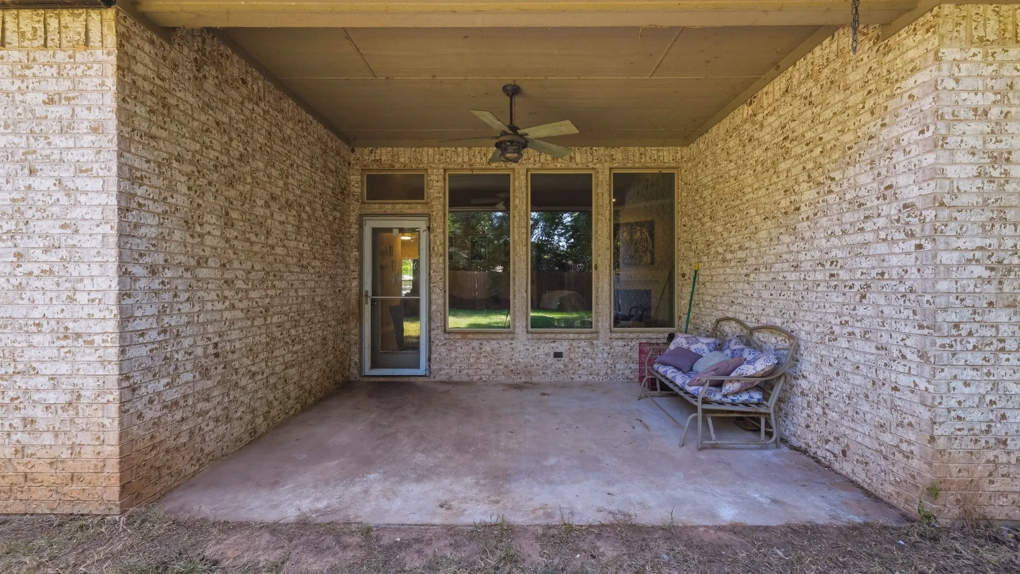 Single Family Residence For Sale in Hood County , 4016 Cherokee Court, Granbury, Texas 76048, 4 Bedroom, 2 Bathroom, 2 Garage spaces, 1,917 Sqft, built in 2019, mls#21299737, Real Estate Agent in Granbury, Homes For Sale in Hood county, Homes For Sale in Granbury, Realtor in Granbury Texas, Real Estate Brokerage Independent Realty Texas, Luminita Cordes Realtor
