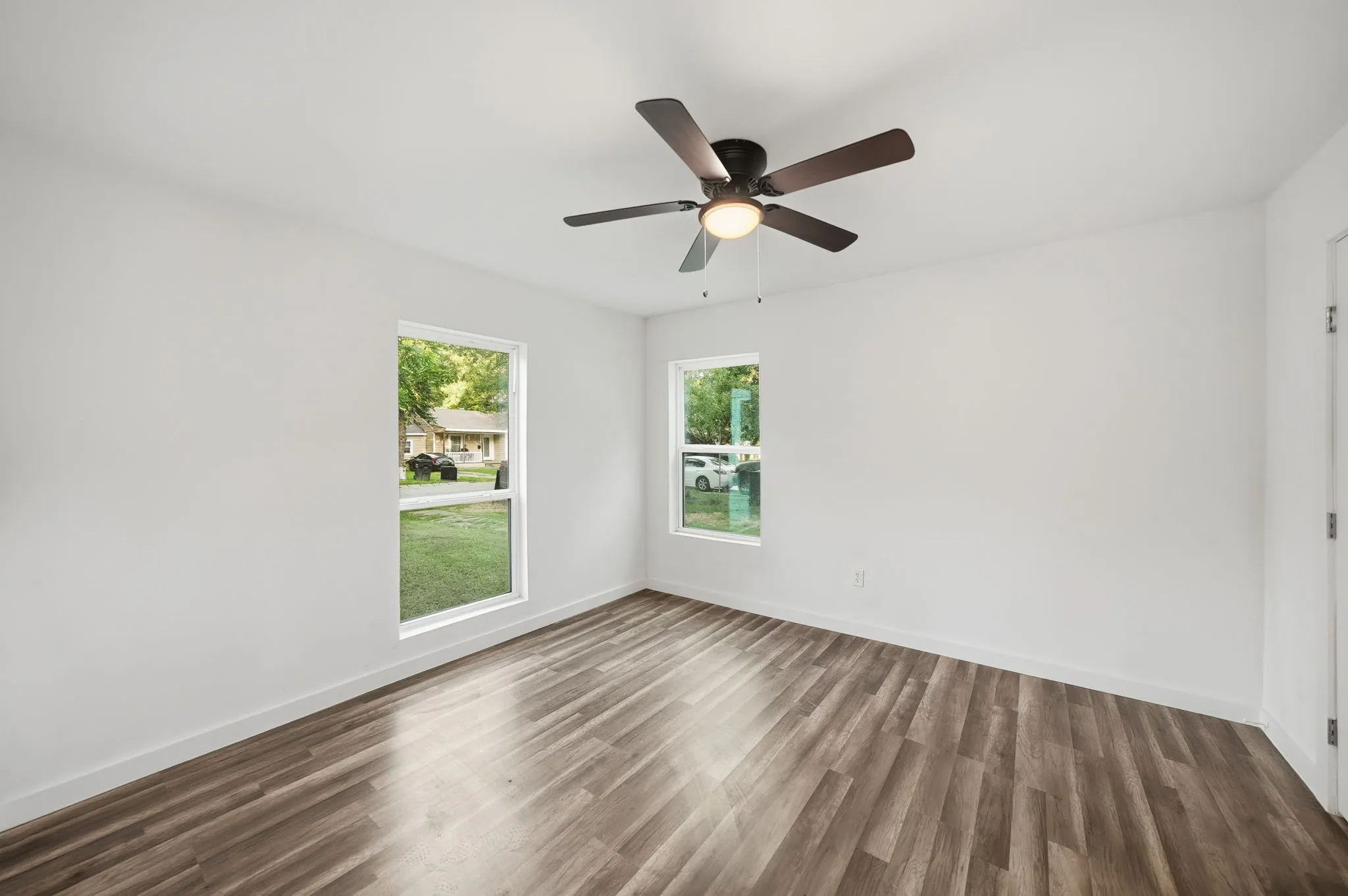 Single Family Residence For Sale in Hunt County , 1103 Bell Drive, Greenville, Texas 75401, 4 Bedroom, 2 Bathroom, Garage spaces, 1,478 Sqft, built in 1975, mls#21301097, Real Estate Agent in Greenville, Homes For Sale in Hunt county, Homes For Sale in Greenville, Realtor in Greenville Texas, Real Estate Brokerage Independent Realty Texas, Luminita Cordes Realtor