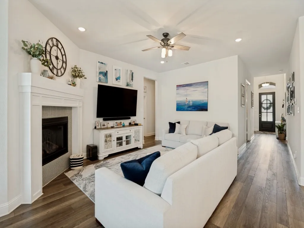 Single Family Residence For Sale in Collin County , 2507 Brandywine Drive, Melissa, Texas 75454, 4 Bedroom, 3 Bathroom, 3 Garage spaces, 2,606 Sqft, built in 2020, mls#21300305, Real Estate Agent in Melissa, Homes For Sale in Collin county, Homes For Sale in Melissa, Realtor in Melissa Texas, Real Estate Brokerage Independent Realty Texas, Luminita Cordes Realtor