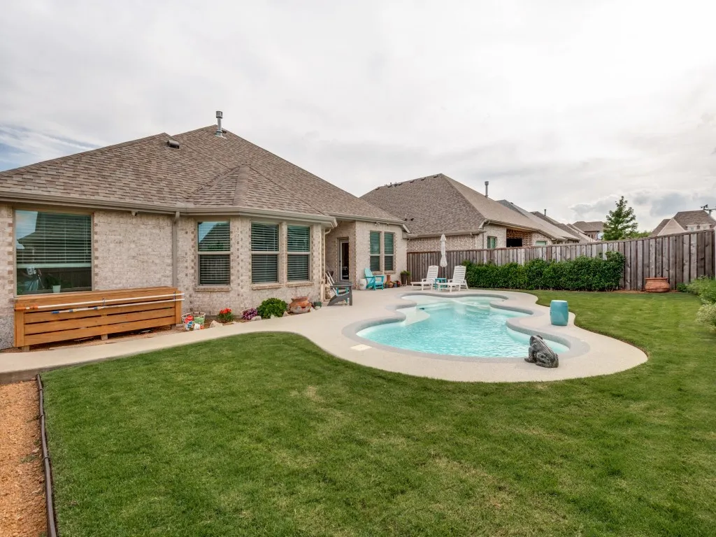Single Family Residence For Sale in Collin County , 2507 Brandywine Drive, Melissa, Texas 75454, 4 Bedroom, 3 Bathroom, 3 Garage spaces, 2,606 Sqft, built in 2020, mls#21300305, Real Estate Agent in Melissa, Homes For Sale in Collin county, Homes For Sale in Melissa, Realtor in Melissa Texas, Real Estate Brokerage Independent Realty Texas, Luminita Cordes Realtor