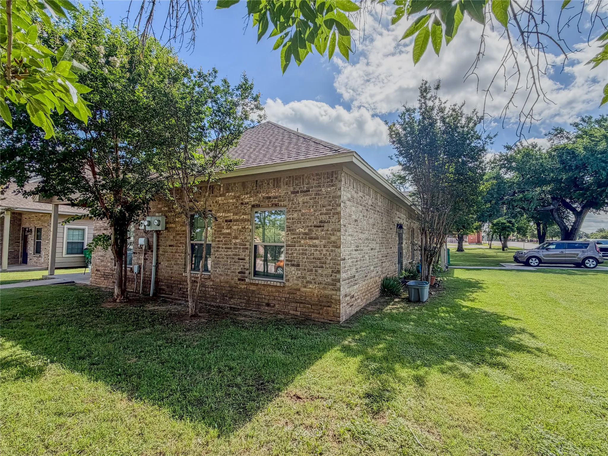 Duplex For Sale in Wise County , 1101 Cates Street, Bridgeport, Texas 76426, 10 Bedroom, 4 Bathroom, Garage spaces, 0 Sqft, built in 2003, mls#21297498, Real Estate Agent in Bridgeport, Homes For Sale in Wise county, Homes For Sale in Bridgeport, Realtor in Bridgeport Texas, Real Estate Brokerage Independent Realty Texas, Luminita Cordes Realtor