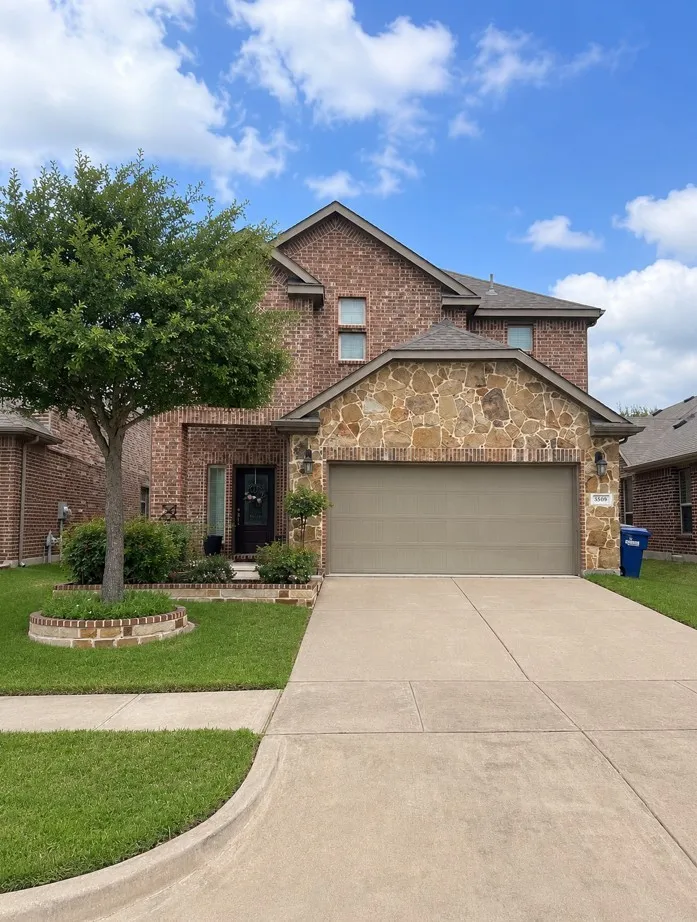 Single Family Residence For Sale in Collin County , 10108 Leander Place, Mc Kinney, Texas 75071, 3 Bedroom, 3 Bathroom, 2 Garage spaces, 2,292 Sqft, built in 2018, mls#21300023, Real Estate Agent in Mc Kinney, Homes For Sale in Collin county, Homes For Sale in Mc Kinney, Realtor in Mc Kinney Texas, Real Estate Brokerage Independent Realty Texas, Luminita Cordes Realtor