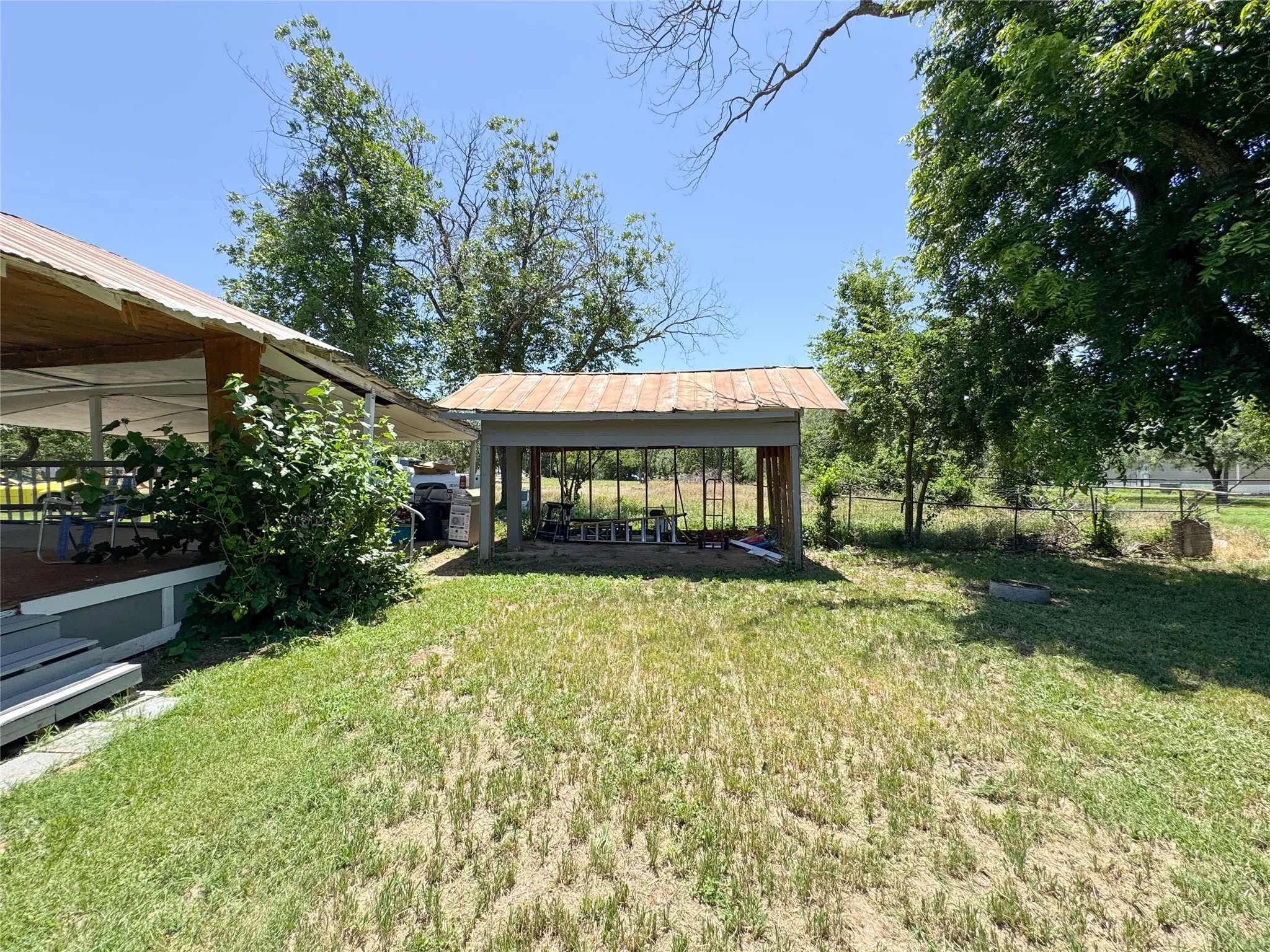Single Family Residence For Sale in Eastland County , 1402 Avenue A, Cisco, Texas 76437, 2 Bedroom, 2 Bathroom, Garage spaces, 1,155 Sqft, built in 1940, mls#21299935, Real Estate Agent in Cisco, Homes For Sale in Eastland county, Homes For Sale in Cisco, Realtor in Cisco Texas, Real Estate Brokerage Independent Realty Texas, Luminita Cordes Realtor