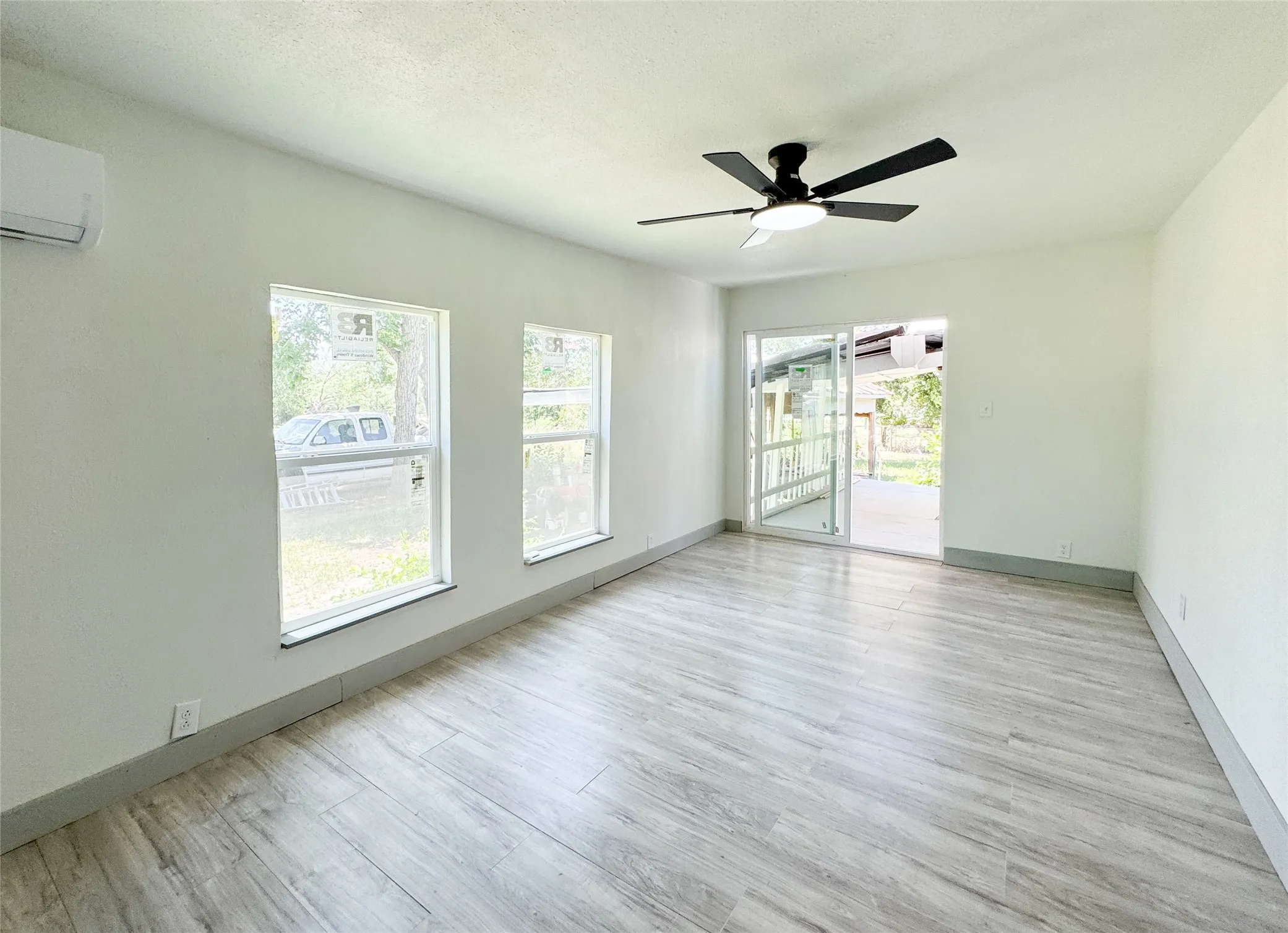 2nd living room
