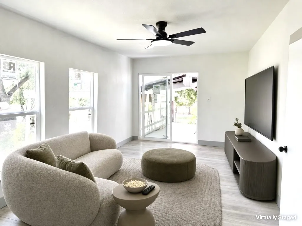 2nd living room
