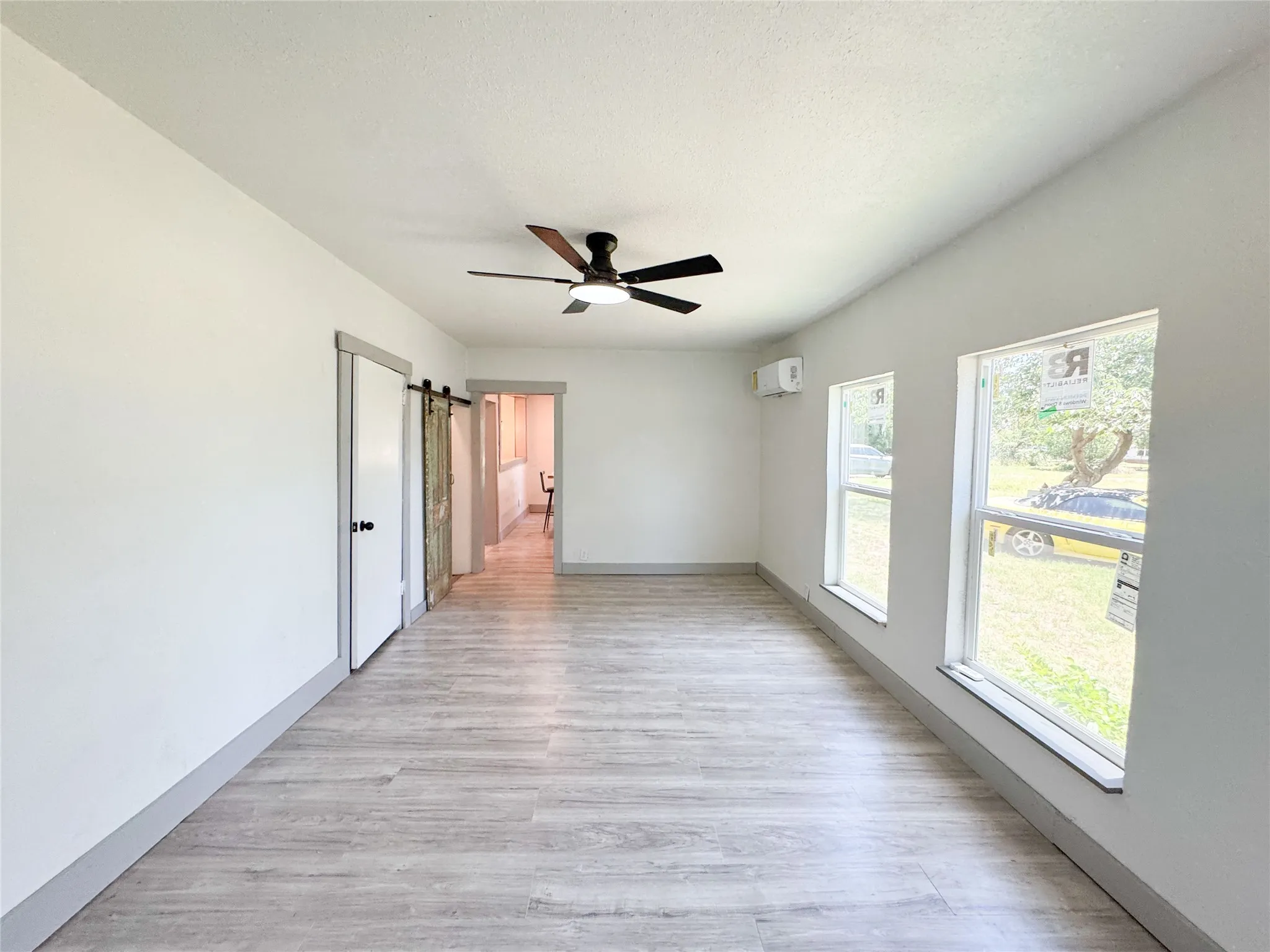 2nd living room