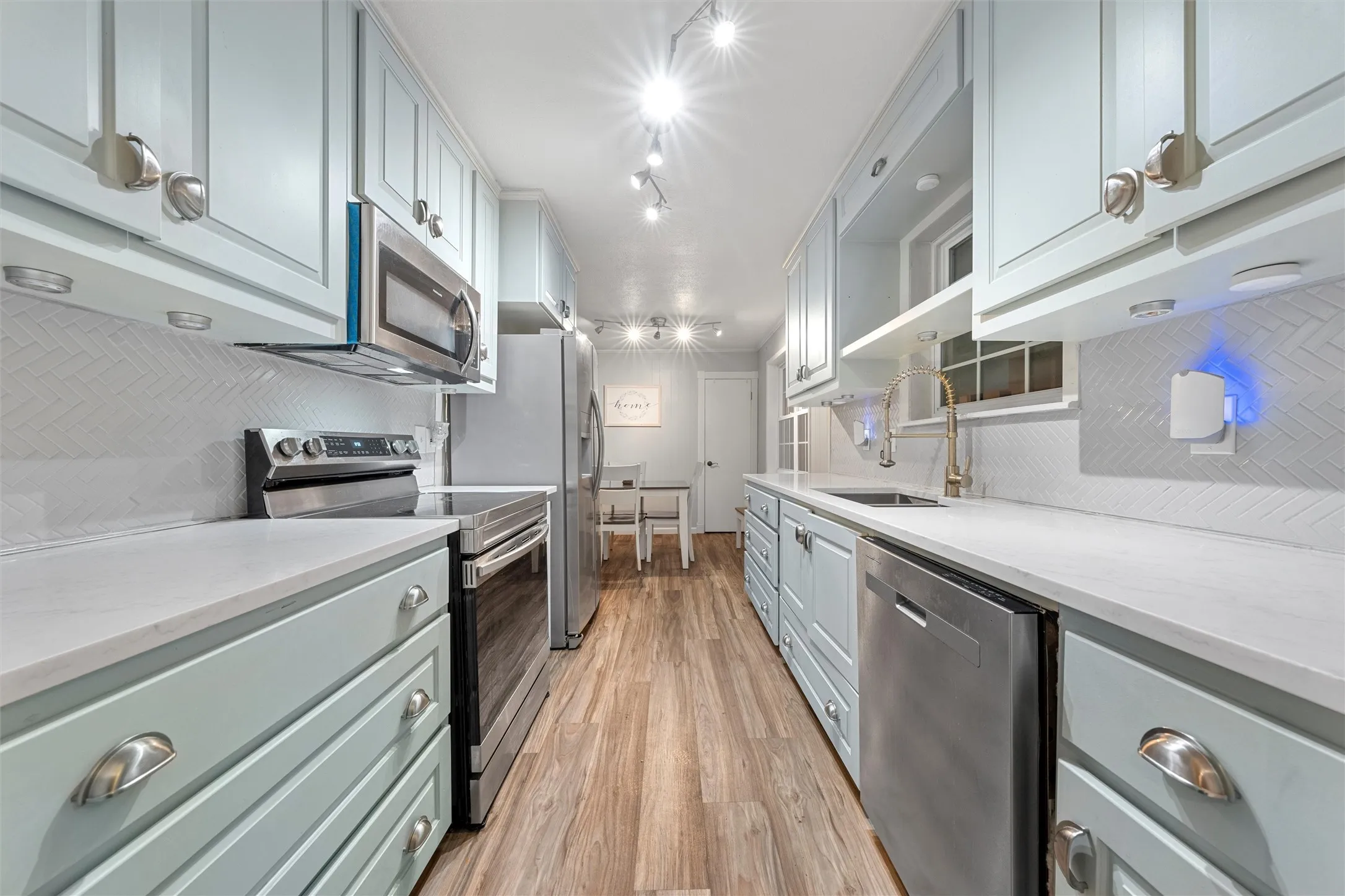 Single Family Residence For Rent in Mc Lennan County , 518 Fairway Road, Woodway, Texas 76712, 3 Bedroom, 2 Bathroom, Garage spaces, 2,223 Sqft, built in 1965, mls#21300006, Real Estate Agent in Woodway, Homes For Rent in Mc Lennan county, Homes For Rent in Woodway, Realtor in Woodway Texas, Real Estate Brokerage Independent Realty Texas, Luminita Cordes Realtor