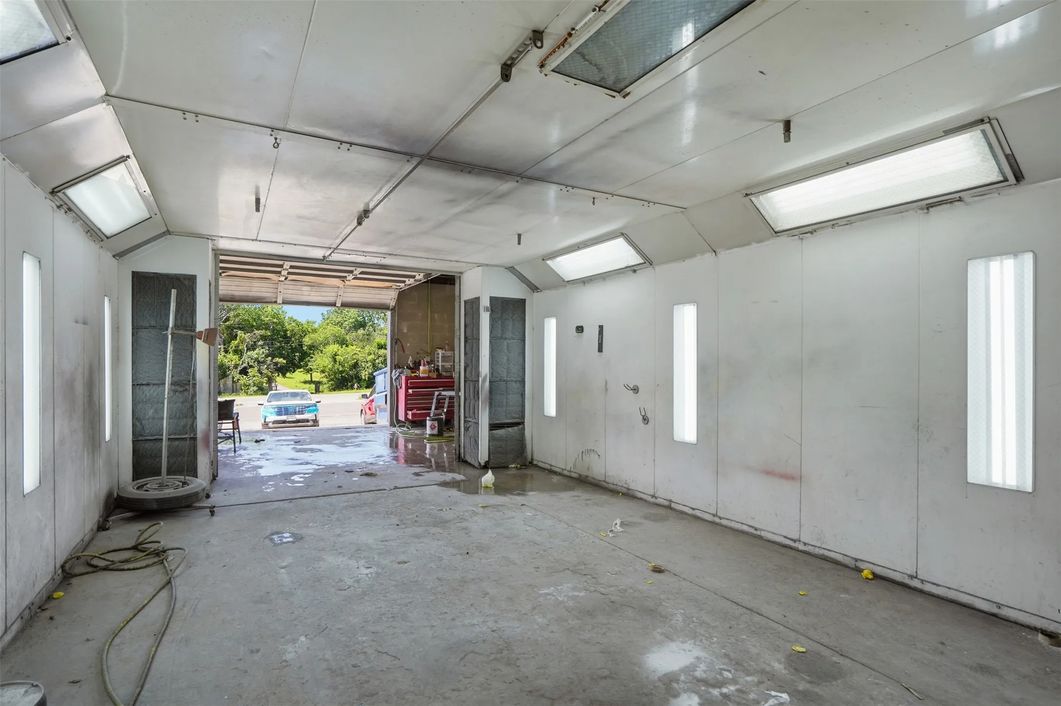 Business For Sale in Tarrant County , 5416 Jacksboro Highway, Sansom Park, Texas 76114, 0, 0, Garage spaces, 0 Sqft, built in 1960, mls#21301110, Real Estate Agent in Sansom Park, Homes For Sale in Tarrant county, Homes For Sale in Sansom Park, Realtor in Sansom Park Texas, Real Estate Brokerage Independent Realty Texas, Luminita Cordes Realtor