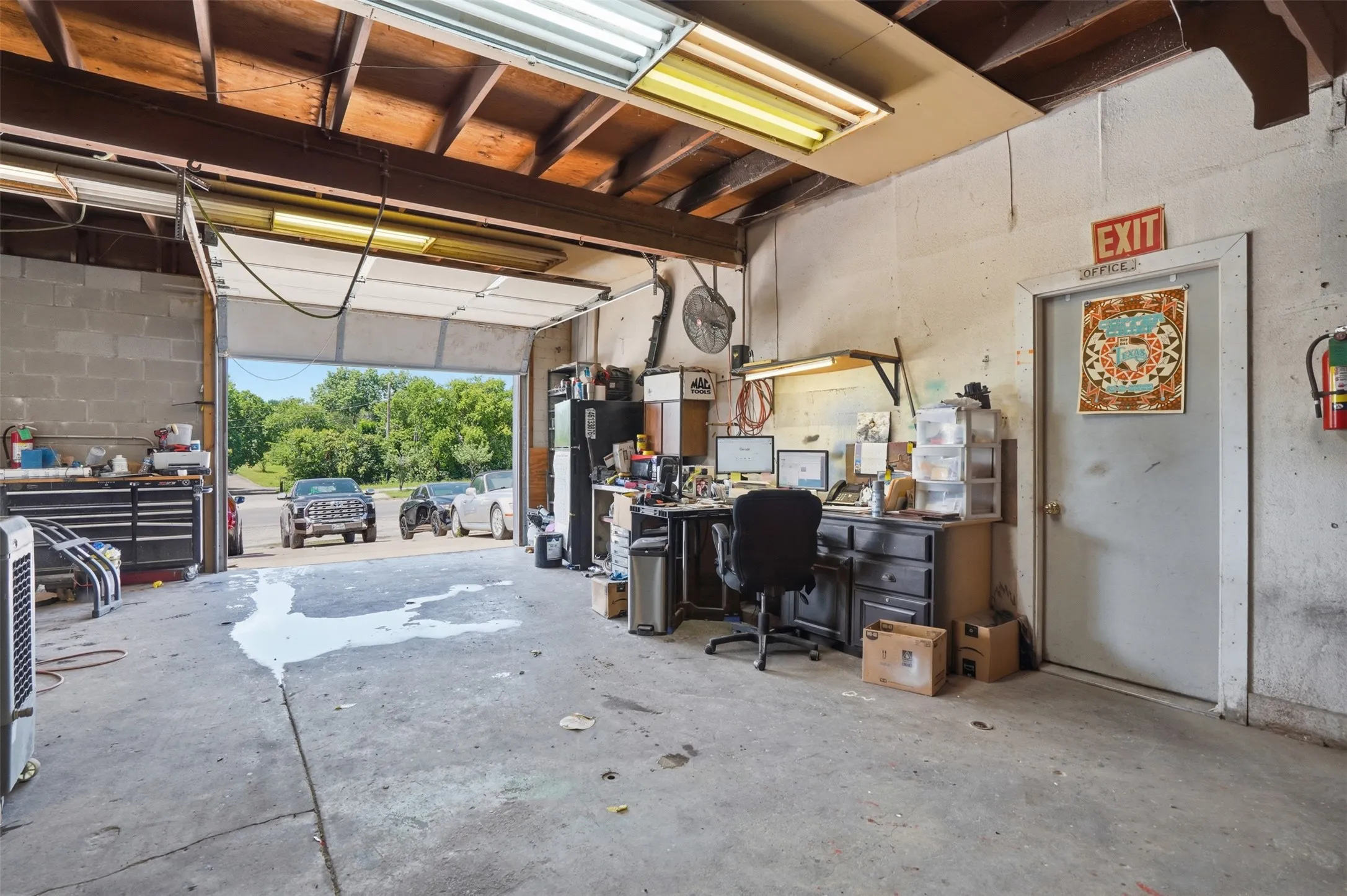 Business For Sale in Tarrant County , 5416 Jacksboro Highway, Sansom Park, Texas 76114, 0, 0, Garage spaces, 0 Sqft, built in 1960, mls#21301110, Real Estate Agent in Sansom Park, Homes For Sale in Tarrant county, Homes For Sale in Sansom Park, Realtor in Sansom Park Texas, Real Estate Brokerage Independent Realty Texas, Luminita Cordes Realtor