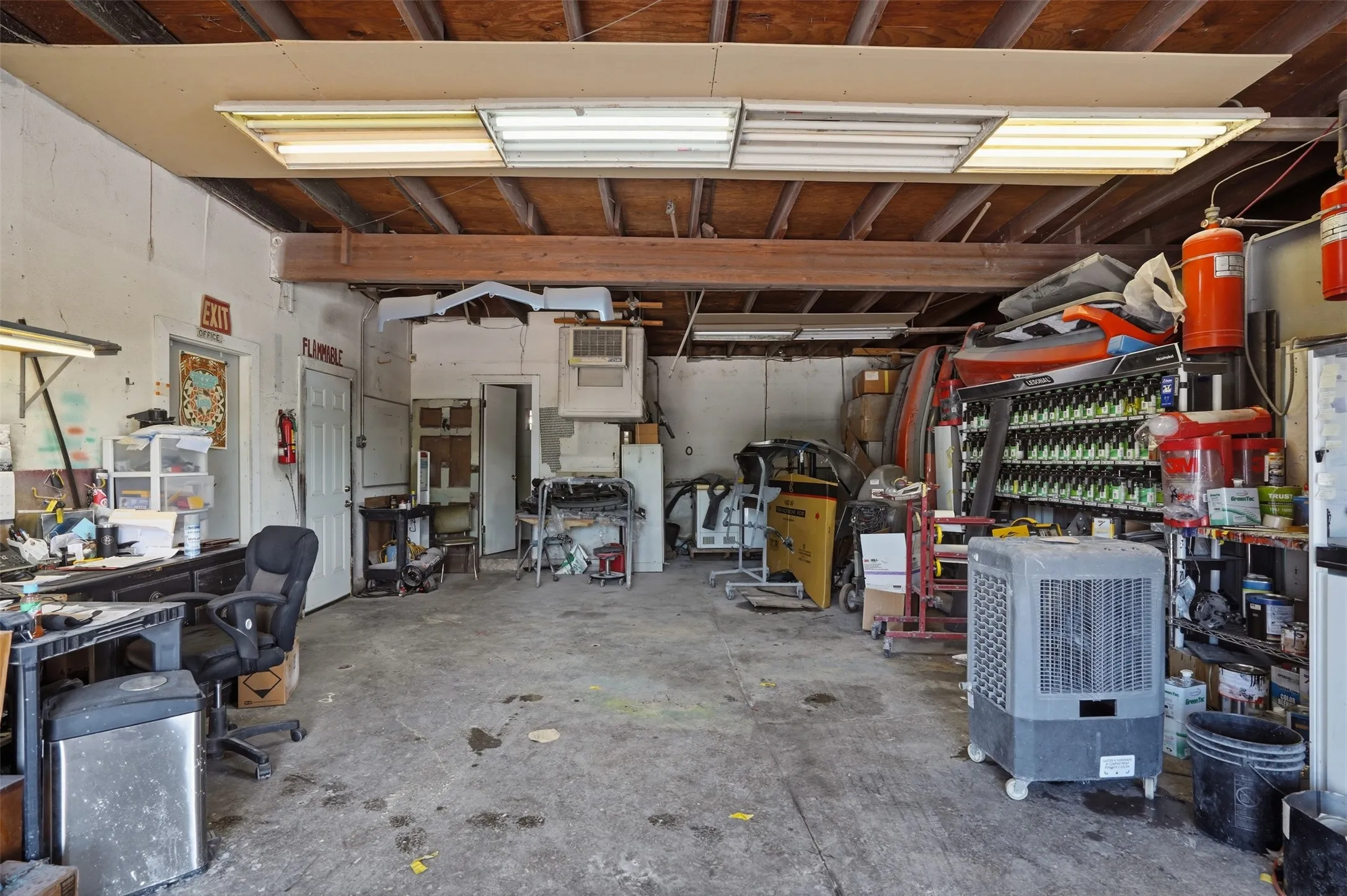 Business For Sale in Tarrant County , 5416 Jacksboro Highway, Sansom Park, Texas 76114, 0, 0, Garage spaces, 0 Sqft, built in 1960, mls#21301110, Real Estate Agent in Sansom Park, Homes For Sale in Tarrant county, Homes For Sale in Sansom Park, Realtor in Sansom Park Texas, Real Estate Brokerage Independent Realty Texas, Luminita Cordes Realtor