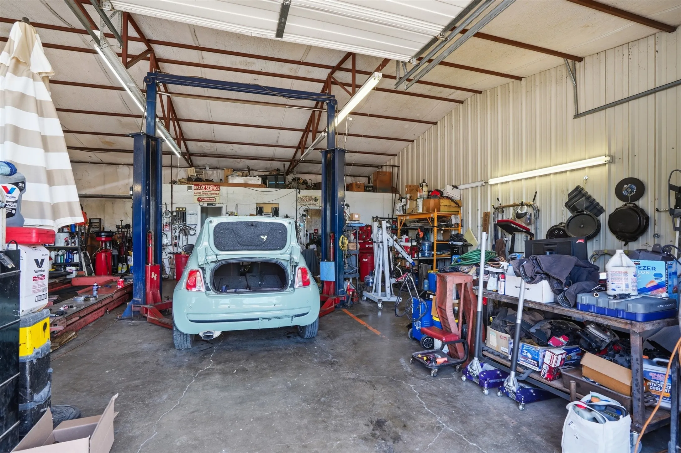 Business For Sale in Tarrant County , 5416 Jacksboro Highway, Sansom Park, Texas 76114, 0, 0, Garage spaces, 0 Sqft, built in 1960, mls#21301110, Real Estate Agent in Sansom Park, Homes For Sale in Tarrant county, Homes For Sale in Sansom Park, Realtor in Sansom Park Texas, Real Estate Brokerage Independent Realty Texas, Luminita Cordes Realtor