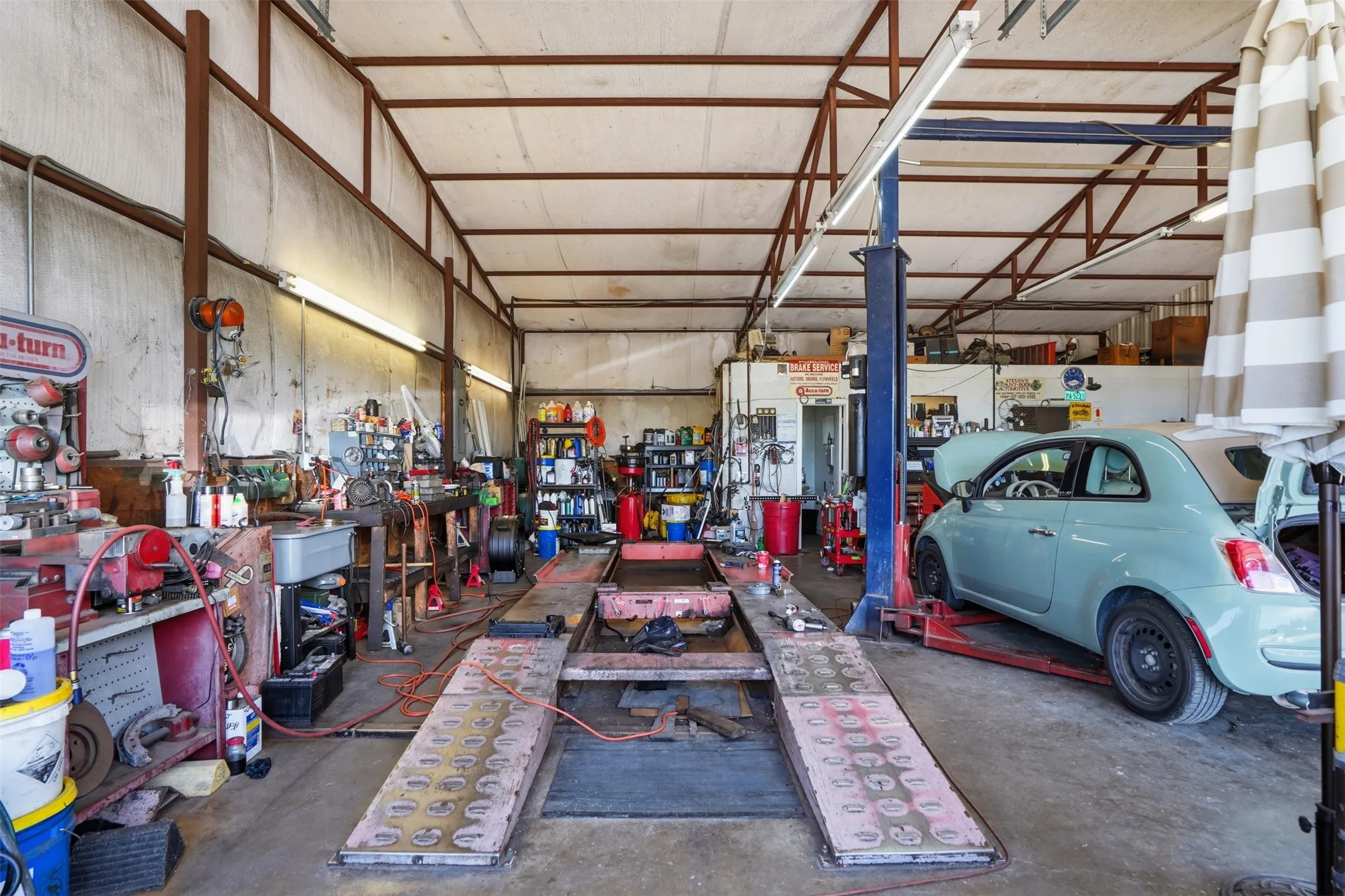 Business For Sale in Tarrant County , 5416 Jacksboro Highway, Sansom Park, Texas 76114, 0, 0, Garage spaces, 0 Sqft, built in 1960, mls#21301110, Real Estate Agent in Sansom Park, Homes For Sale in Tarrant county, Homes For Sale in Sansom Park, Realtor in Sansom Park Texas, Real Estate Brokerage Independent Realty Texas, Luminita Cordes Realtor