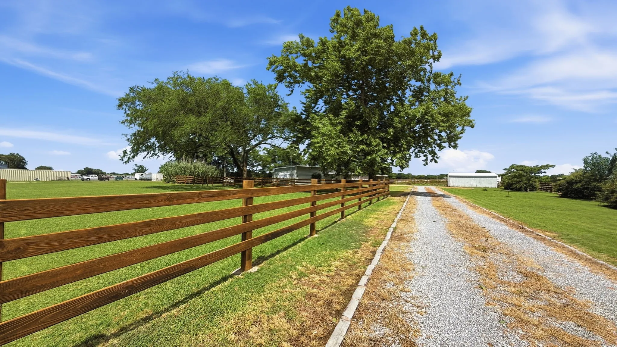 Single Family Residence For Sale in Grayson County , 59 Noland Road, Whitesboro, Texas 76273, 2 Bedroom, 2 Bathroom, Garage spaces, 1,412 Sqft, built in 1951, mls#21300956, Real Estate Agent in Whitesboro, Homes For Sale in Grayson county, Homes For Sale in Whitesboro, Realtor in Whitesboro Texas, Real Estate Brokerage Independent Realty Texas, Luminita Cordes Realtor