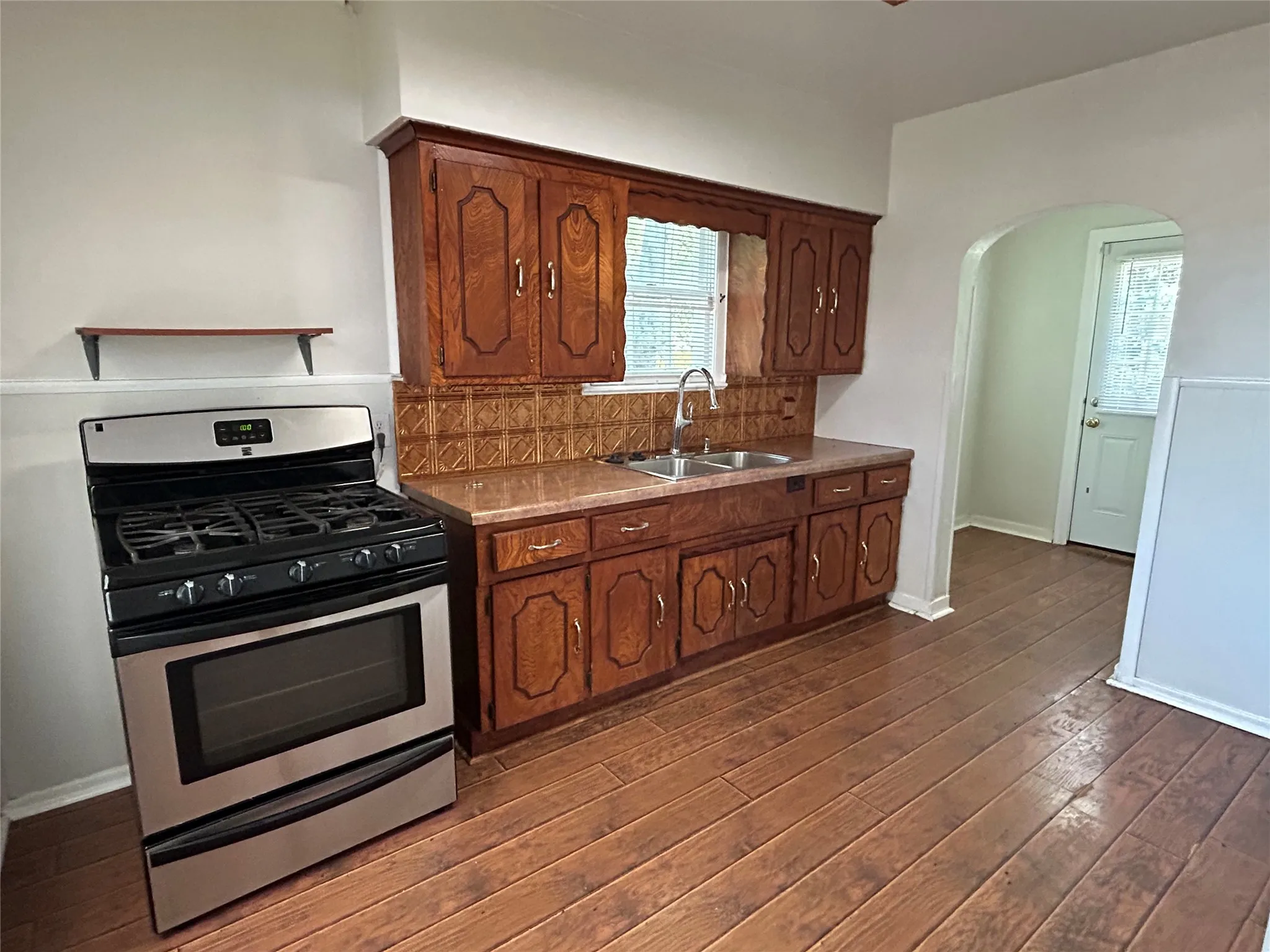 Single Family Residence For Sale in Dallas County , 640 E Pleasant Run Road, De Soto, Texas 75115, 3 Bedroom, 1 Bathroom, Garage spaces, 1,140 Sqft, built in 1962, mls#21301143, Real Estate Agent in De Soto, Homes For Sale in Dallas county, Homes For Sale in De Soto, Realtor in De Soto Texas, Real Estate Brokerage Independent Realty Texas, Luminita Cordes Realtor