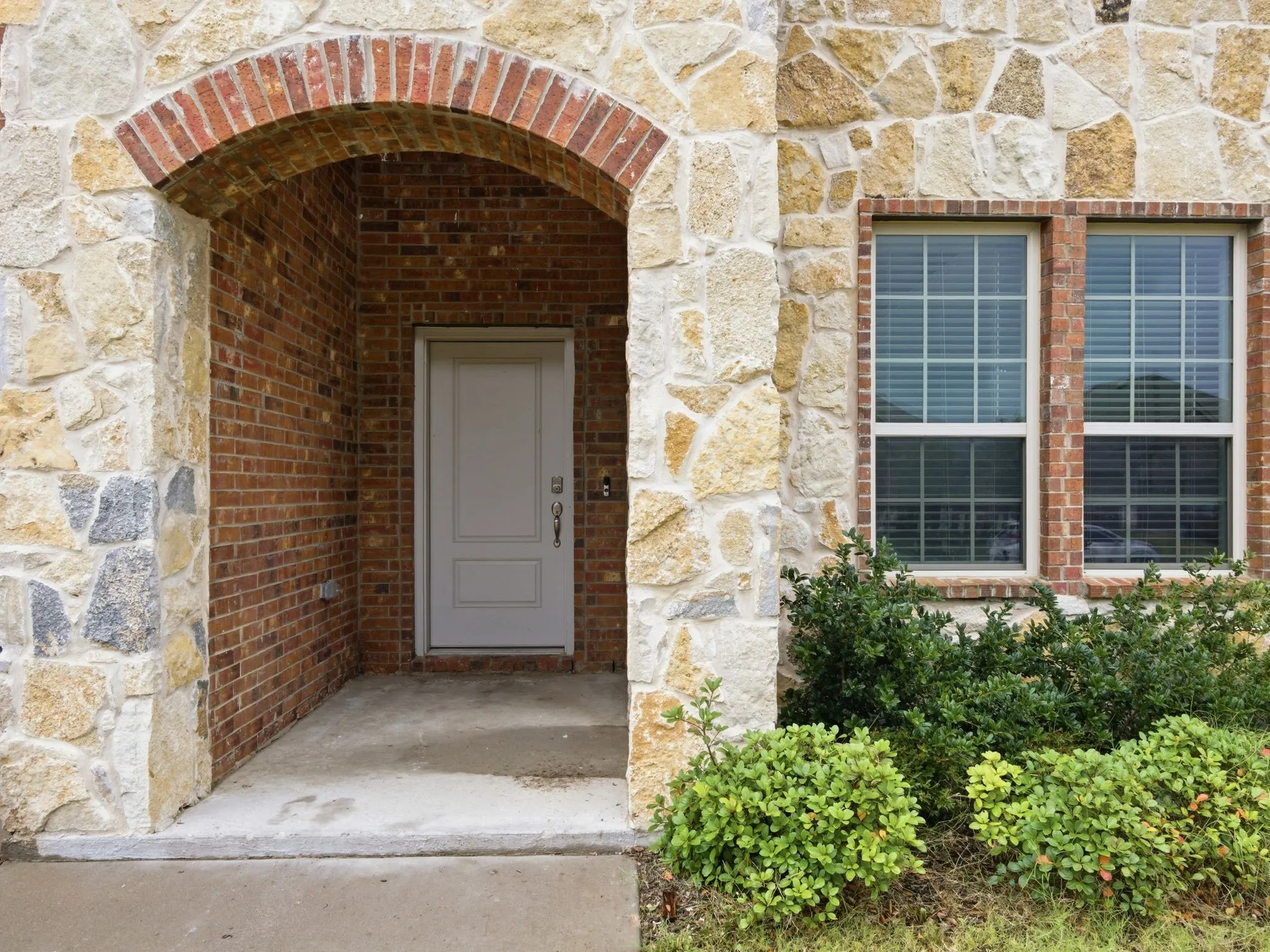 Single Family Residence For Sale in Hunt County , 112 Kiskadee Trail, Caddo Mills, Texas 75135, 4 Bedroom, 3 Bathroom, 2 Garage spaces, 2,940 Sqft, built in 2023, Price $382,500, mls#21301122, Real Estate Agent in Caddo Mills, Homes For Sale in Hunt county, Homes For Sale in Caddo Mills, Realtor in Caddo Mills Texas, Real Estate Brokerage Independent Realty Texas, Luminita Cordes Realtor