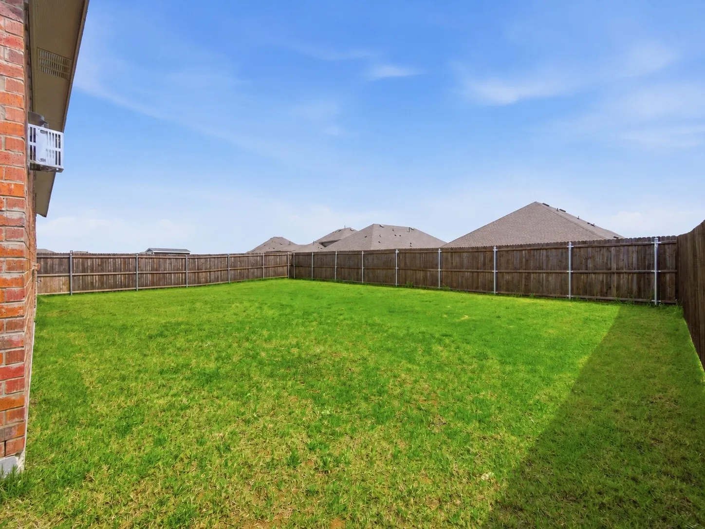 Single Family Residence For Sale in Hunt County , 112 Kiskadee Trail, Caddo Mills, Texas 75135, 4 Bedroom, 3 Bathroom, 2 Garage spaces, 2,940 Sqft, built in 2023, Price $382,500, mls#21301122, Real Estate Agent in Caddo Mills, Homes For Sale in Hunt county, Homes For Sale in Caddo Mills, Realtor in Caddo Mills Texas, Real Estate Brokerage Independent Realty Texas, Luminita Cordes Realtor