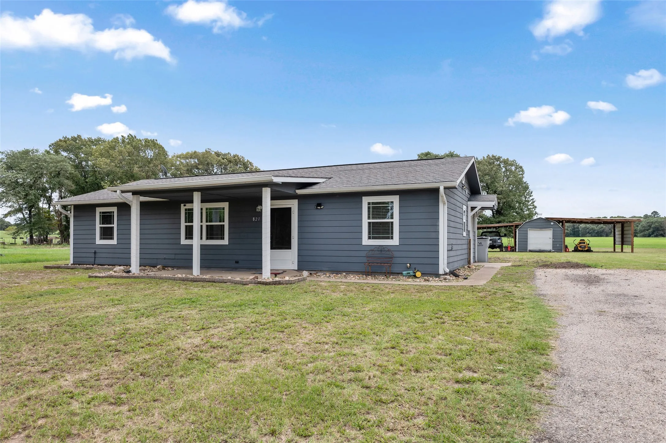 Single Family Residence For Sale in Wood County , 821 County road 3245, Quitman, Texas 75783, 2 Bedrooms, 2 Bathrooms, Garage spaces, 1,248 Sqft, built in 2006, Price $244,900, mls#21301147, Real Estate Agent in Quitman, Homes For Sale in Wood county, Homes For Sale in Quitman, Realtor in Quitman Texas, Real Estate Brokerage Independent Realty Texas, Luminita Cordes Realtor