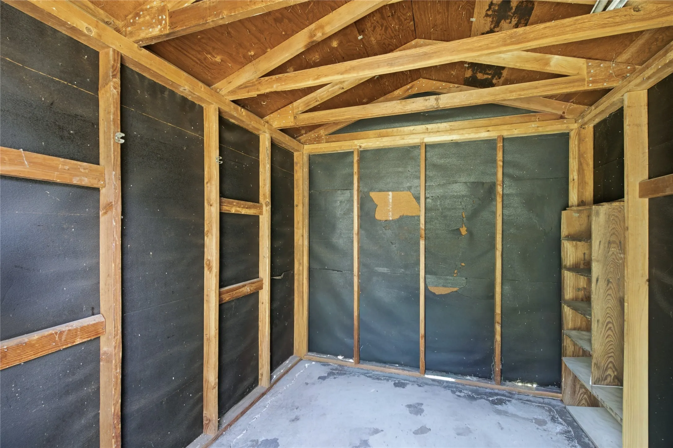 Single Family Residence For Sale in Tarrant County , 200 Russell Street, White Settlement, Texas 76108, 3 Bedroom, 1 Bathroom, Garage spaces, 864 Sqft, built in 1975, mls#21301151, Real Estate Agent in White Settlement, Homes For Sale in Tarrant county, Homes For Sale in White Settlement, Realtor in White Settlement Texas, Real Estate Brokerage Independent Realty Texas, Luminita Cordes Realtor