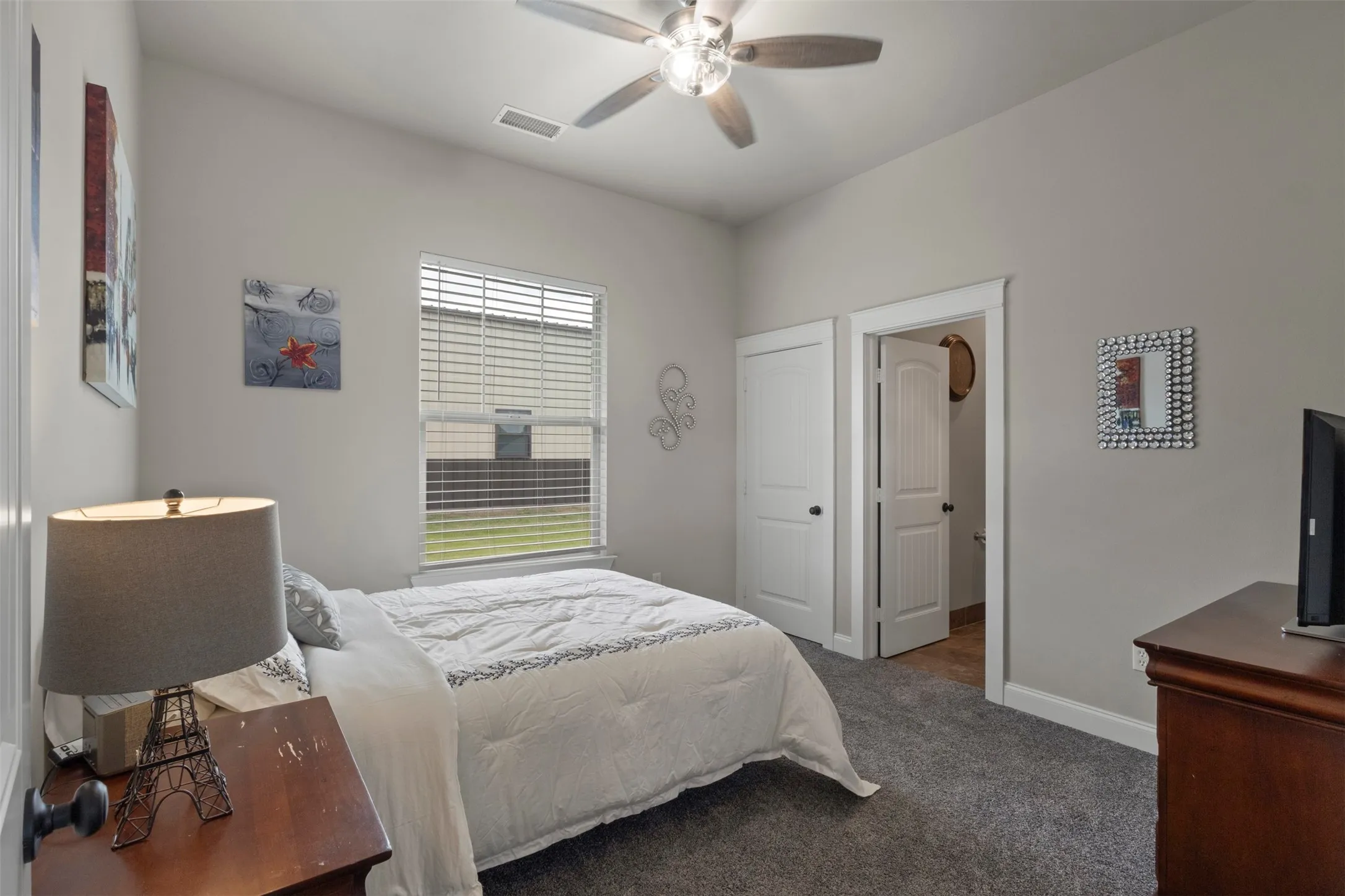 Single Family Residence For Sale in Grayson County , 10078 Farmington Road, Van Alstyne, Texas 75495, 5 Bedroom, 5 Bathroom, 12 Garage spaces, 2,690 Sqft, built in 2019, mls#21301099, Real Estate Agent in Van Alstyne, Homes For Sale in Grayson county, Homes For Sale in Van Alstyne, Realtor in Van Alstyne Texas, Real Estate Brokerage Independent Realty Texas, Luminita Cordes Realtor