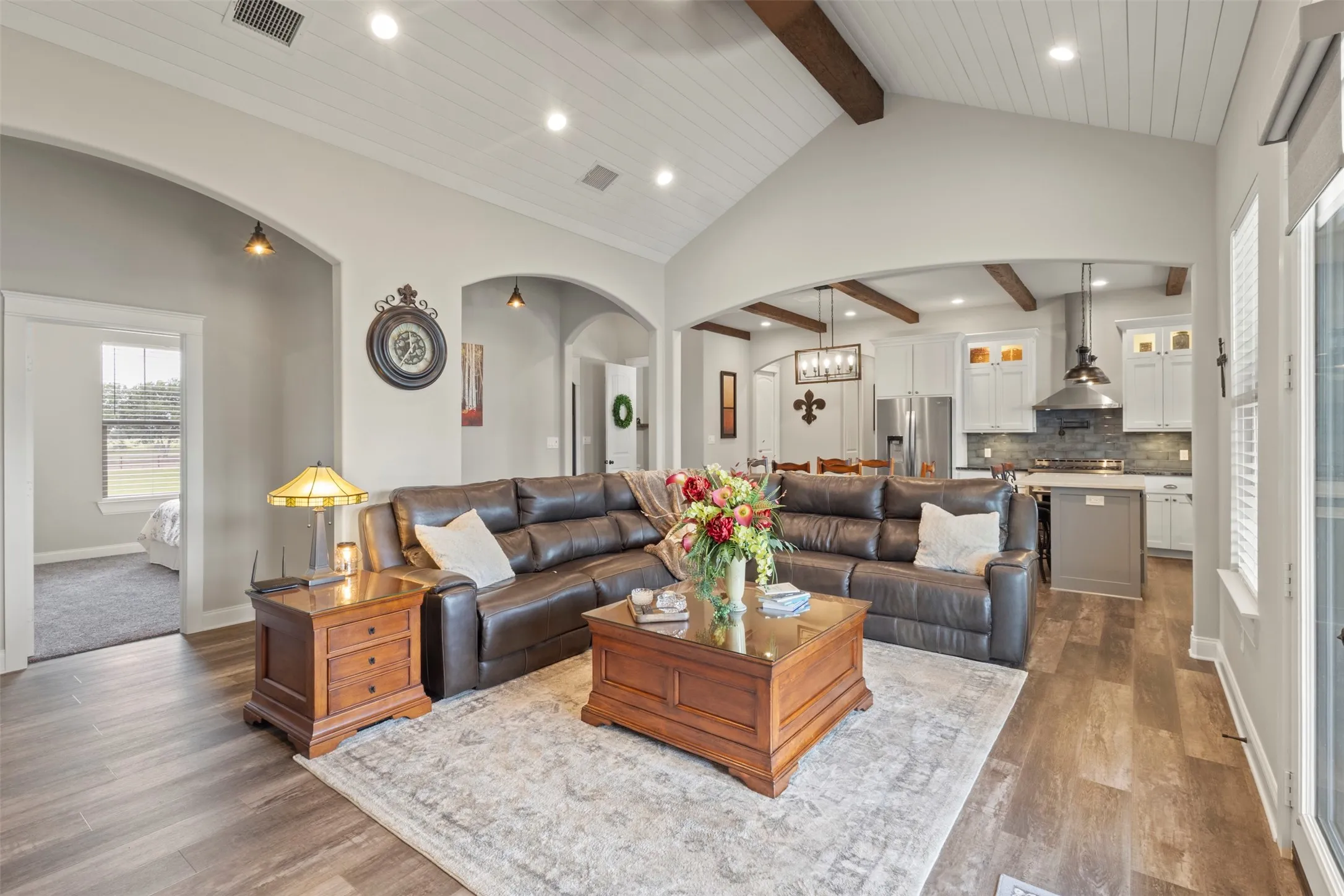 Single Family Residence For Sale in Grayson County , 10078 Farmington Road, Van Alstyne, Texas 75495, 5 Bedroom, 5 Bathroom, 12 Garage spaces, 2,690 Sqft, built in 2019, mls#21301099, Real Estate Agent in Van Alstyne, Homes For Sale in Grayson county, Homes For Sale in Van Alstyne, Realtor in Van Alstyne Texas, Real Estate Brokerage Independent Realty Texas, Luminita Cordes Realtor