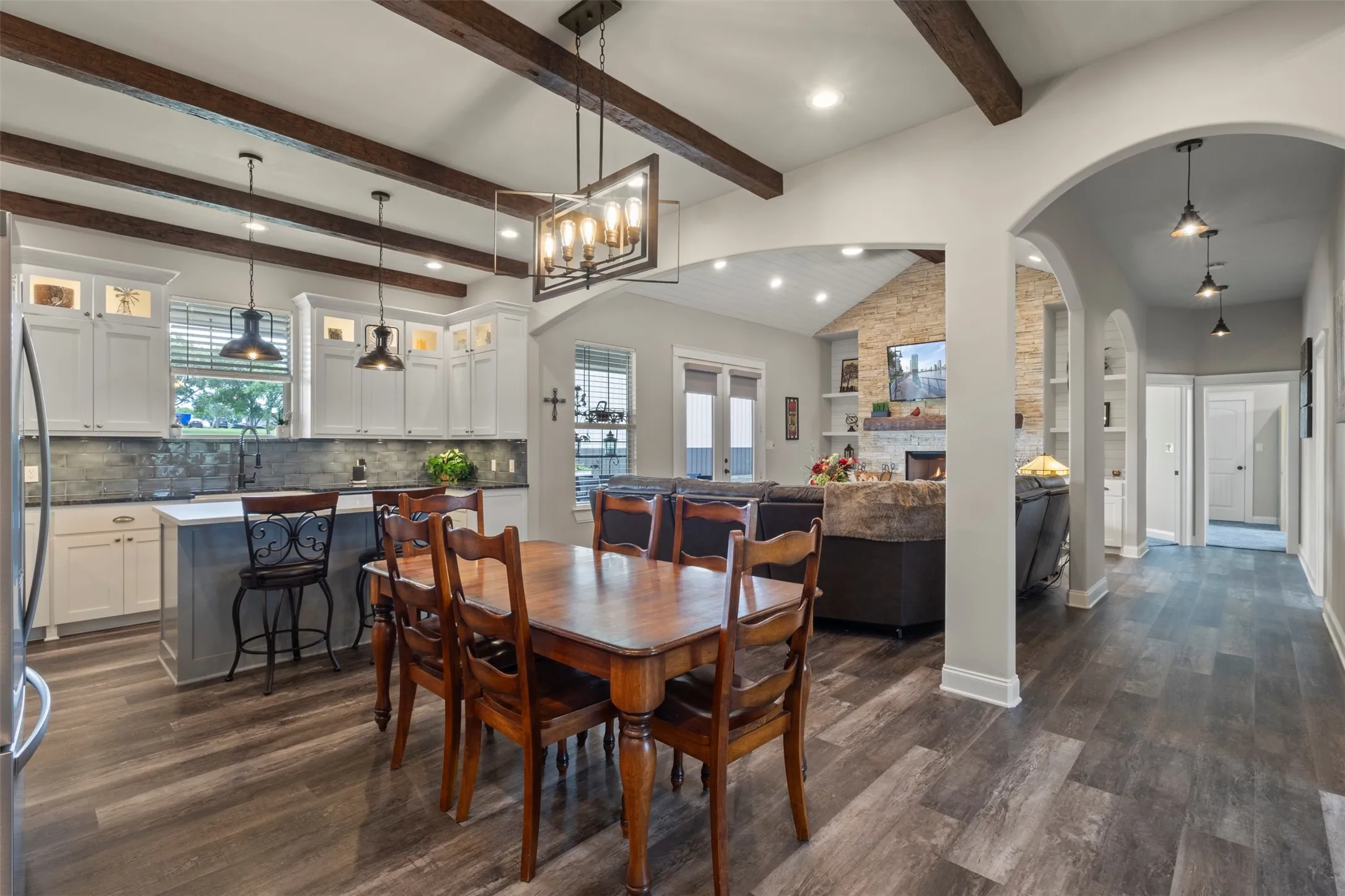 Single Family Residence For Sale in Grayson County , 10078 Farmington Road, Van Alstyne, Texas 75495, 5 Bedroom, 5 Bathroom, 12 Garage spaces, 2,690 Sqft, built in 2019, mls#21301099, Real Estate Agent in Van Alstyne, Homes For Sale in Grayson county, Homes For Sale in Van Alstyne, Realtor in Van Alstyne Texas, Real Estate Brokerage Independent Realty Texas, Luminita Cordes Realtor