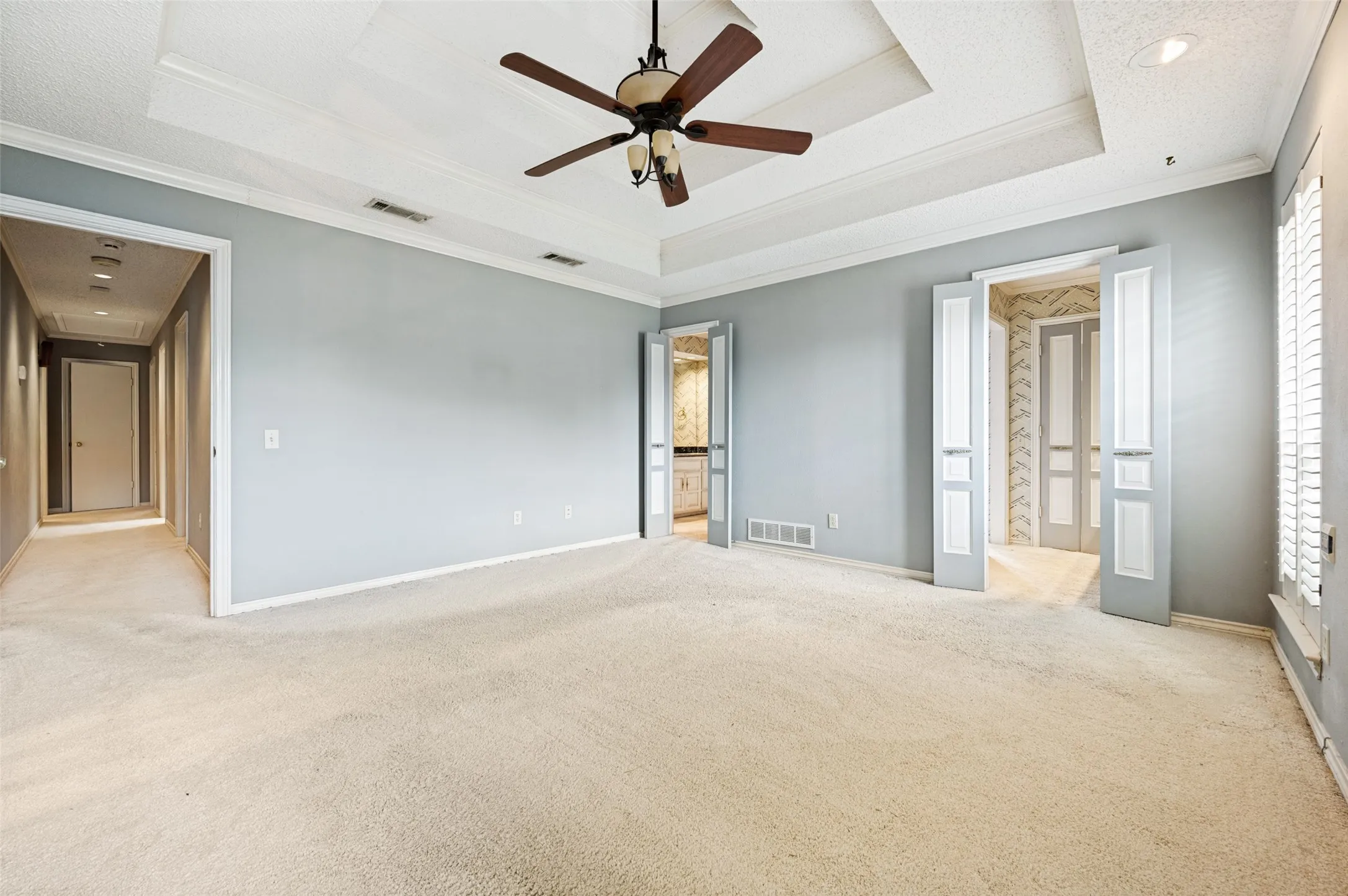 Single Family Residence For Sale in Dallas County , 10931 Marsh Lane, Dallas, Texas 75229, 4 Bedroom, 3 Bathroom, 2 Garage spaces, 2,478 Sqft, built in 1981, mls#21300779, Real Estate Agent in Dallas, Homes For Sale in Dallas county, Homes For Sale in Dallas, Realtor in Dallas Texas, Real Estate Brokerage Independent Realty Texas, Luminita Cordes Realtor