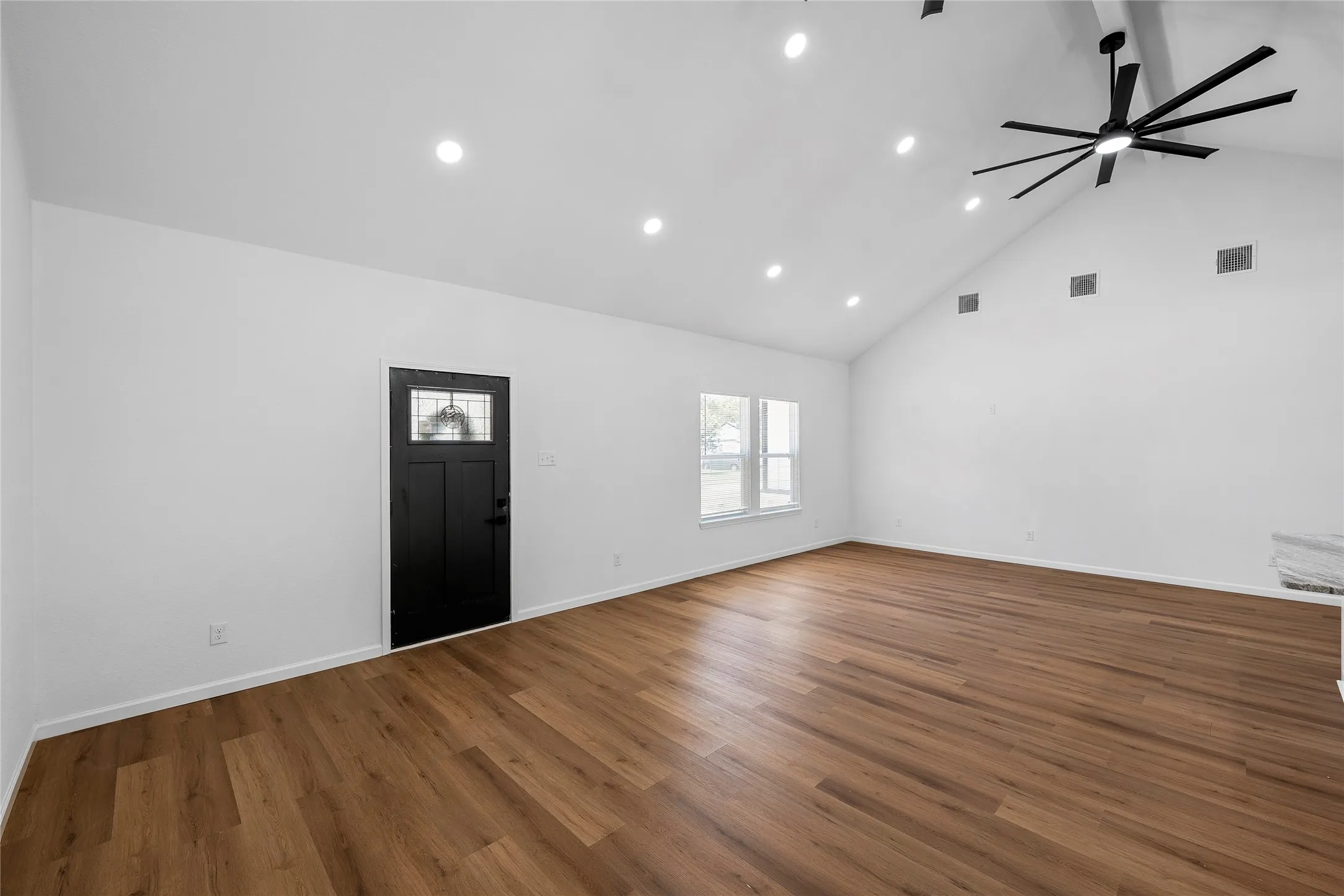 Single Family Residence For Sale in Mc Lennan County , 1630 Egan Lane, Waco, Texas 76705, 3 Bedroom, 3 Bathroom, 2 Garage spaces, 1,695 Sqft, built in 2026, mls#21301022, Real Estate Agent in Waco, Homes For Sale in Mc Lennan county, Homes For Sale in Waco, Realtor in Waco Texas, Real Estate Brokerage Independent Realty Texas, Luminita Cordes Realtor