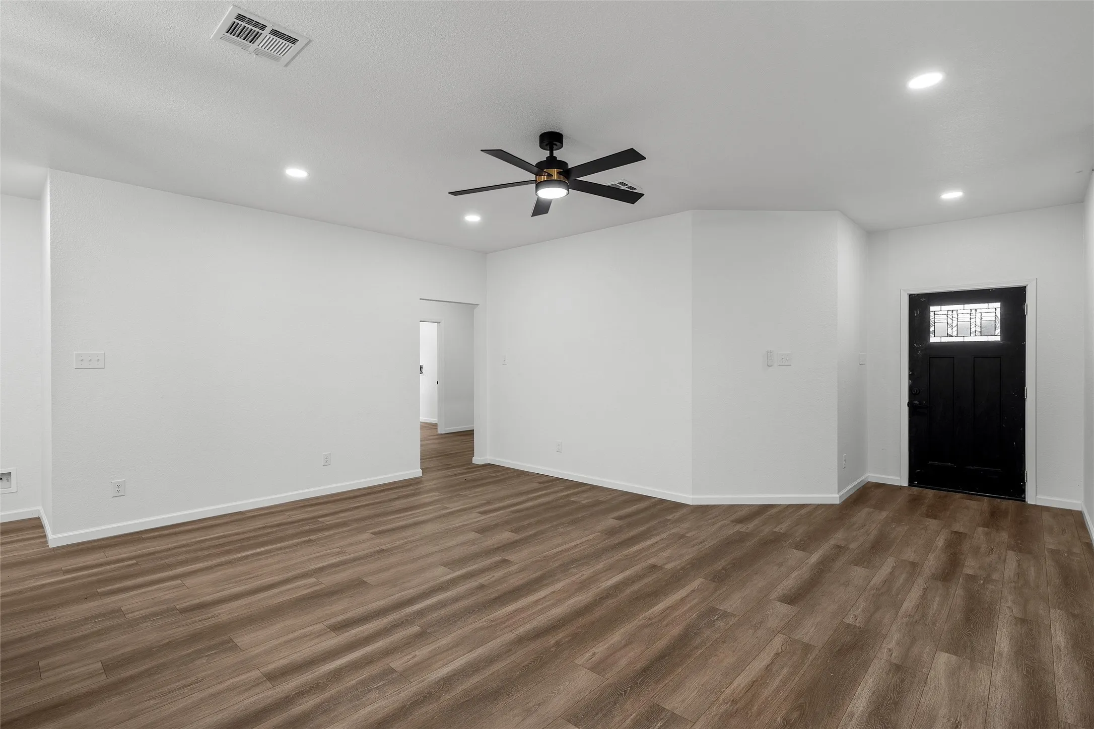 Single Family Residence For Sale in Mc Lennan County , 1701 Egan Lane, Waco, Texas 76705, 4 Bedroom, 2 Bathroom, 2 Garage spaces, 1,827 Sqft, built in 2026, Price $315,000, mls#21301165, Real Estate Agent in Waco, Homes For Sale in Mc Lennan county, Homes For Sale in Waco, Realtor in Waco Texas, Real Estate Brokerage Independent Realty Texas, Luminita Cordes Realtor