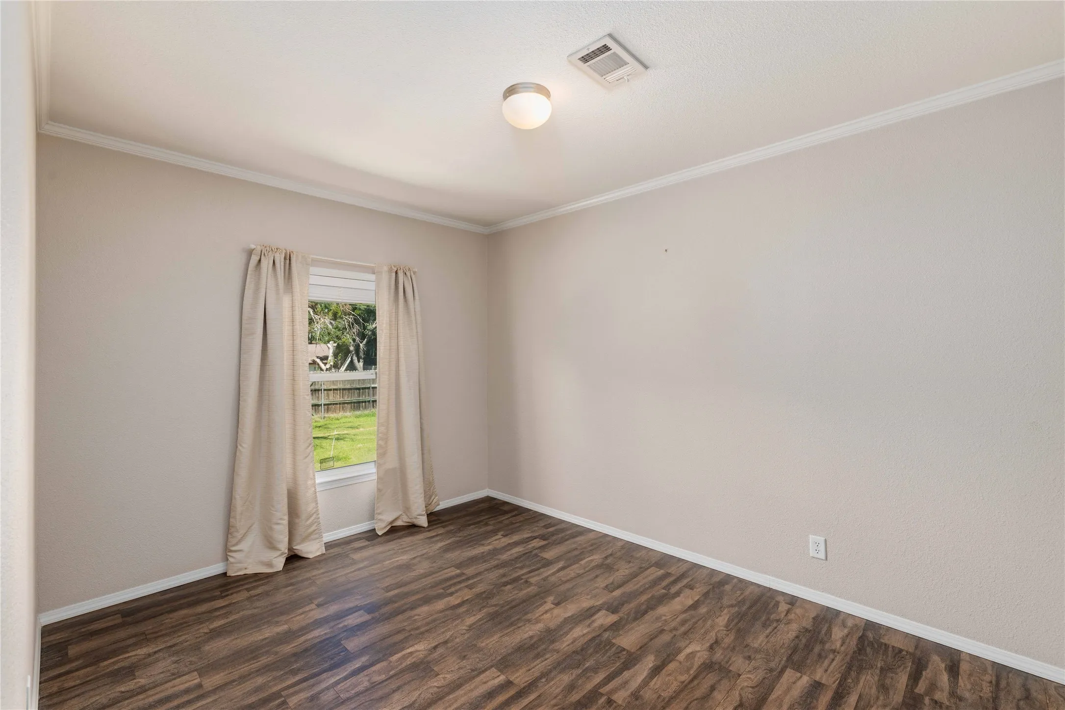 Single Family Residence For Sale in Brown County , 157 David Street, Brownwood, Texas 76801, 3 Bedroom, 2 Bathroom, Garage spaces, 1,568 Sqft, built in 2017, mls#21300252, Real Estate Agent in Brownwood, Homes For Sale in Brown county, Homes For Sale in Brownwood, Realtor in Brownwood Texas, Real Estate Brokerage Independent Realty Texas, Luminita Cordes Realtor