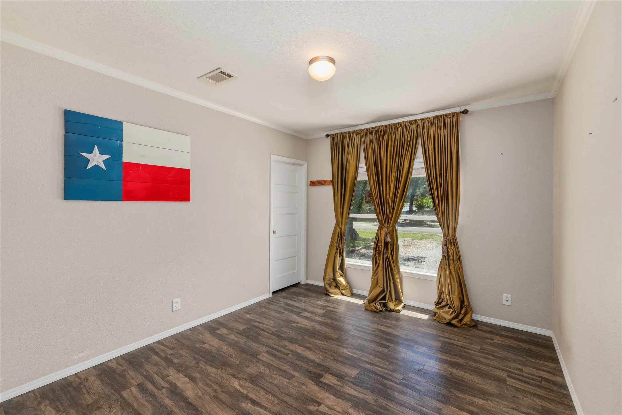 Single Family Residence For Sale in Brown County , 157 David Street, Brownwood, Texas 76801, 3 Bedroom, 2 Bathroom, Garage spaces, 1,568 Sqft, built in 2017, mls#21300252, Real Estate Agent in Brownwood, Homes For Sale in Brown county, Homes For Sale in Brownwood, Realtor in Brownwood Texas, Real Estate Brokerage Independent Realty Texas, Luminita Cordes Realtor