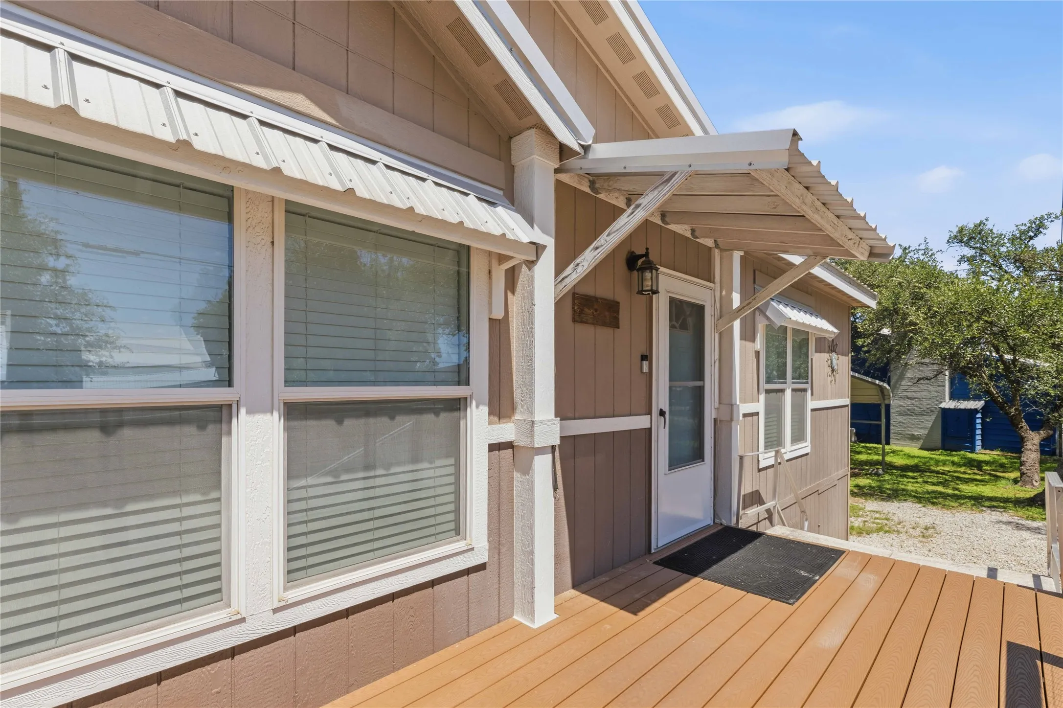 Front deck