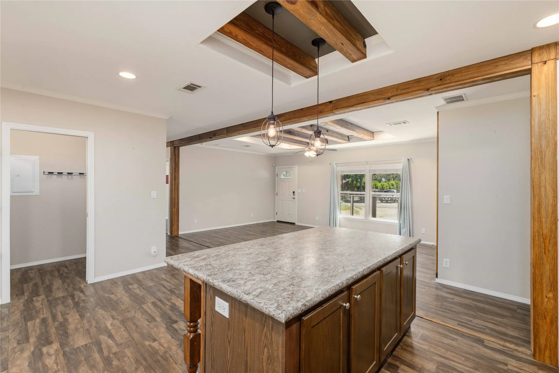 Single Family Residence For Sale in Brown County , 157 David Street, Brownwood, Texas 76801, 3 Bedroom, 2 Bathroom, Garage spaces, 1,568 Sqft, built in 2017, mls#21300252, Real Estate Agent in Brownwood, Homes For Sale in Brown county, Homes For Sale in Brownwood, Realtor in Brownwood Texas, Real Estate Brokerage Independent Realty Texas, Luminita Cordes Realtor