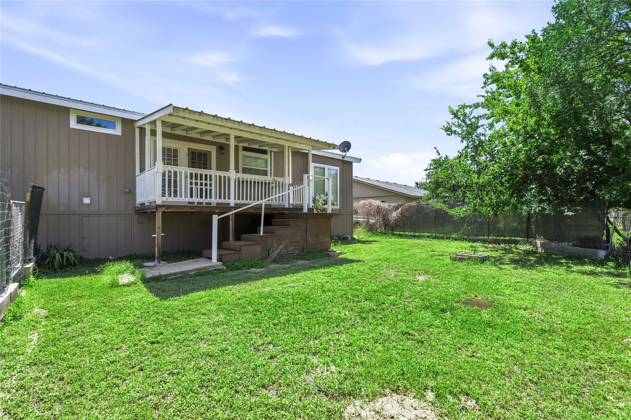 Single Family Residence For Sale in Brown County , 157 David Street, Brownwood, Texas 76801, 3 Bedroom, 2 Bathroom, Garage spaces, 1,568 Sqft, built in 2017, mls#21300252, Real Estate Agent in Brownwood, Homes For Sale in Brown county, Homes For Sale in Brownwood, Realtor in Brownwood Texas, Real Estate Brokerage Independent Realty Texas, Luminita Cordes Realtor