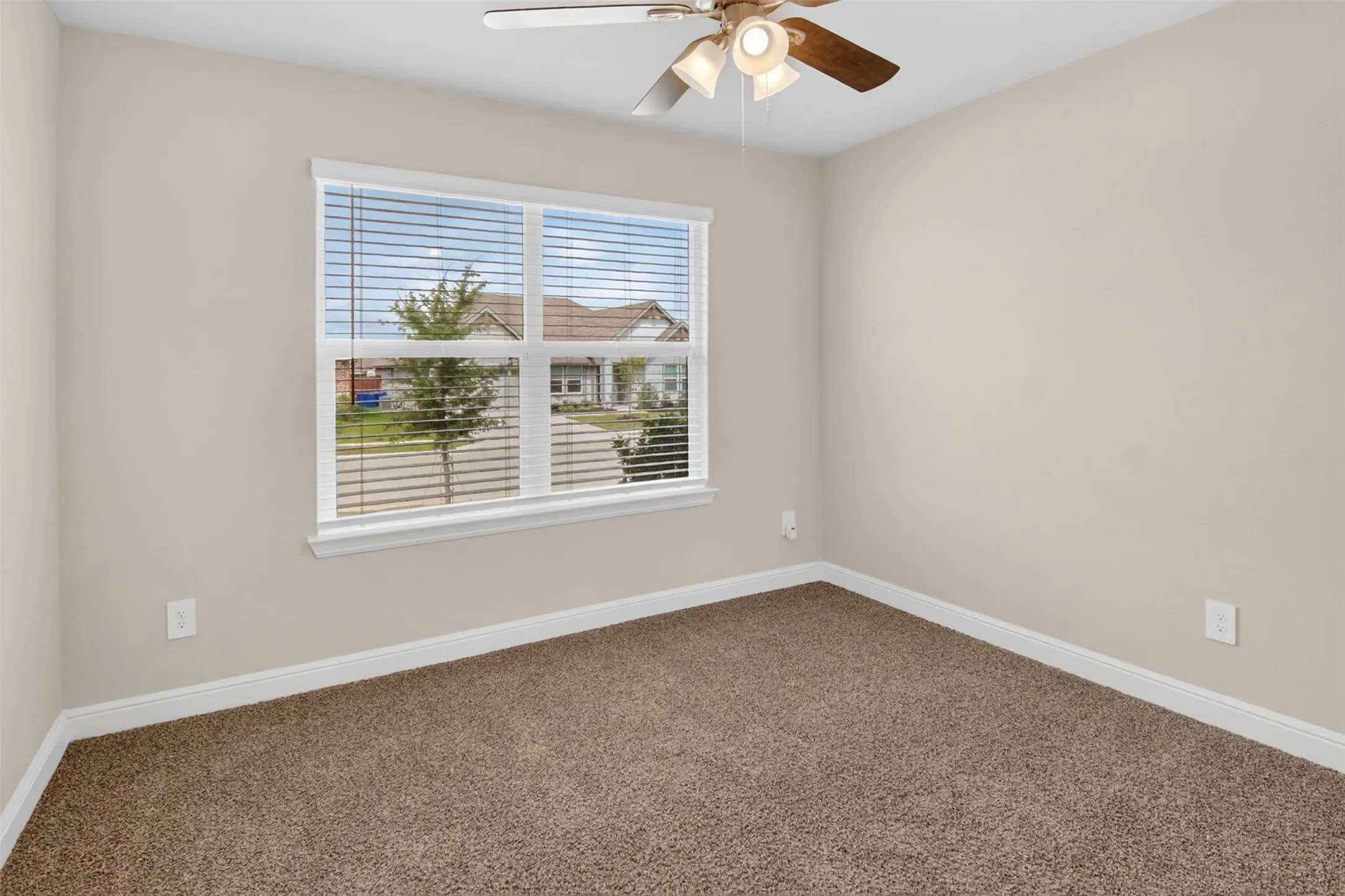 Single Family Residence For Sale in Johnson County , 1604 Forest Park Drive, Alvarado, Texas 76009, 4 Bedroom, 2 Bathroom, 2 Garage spaces, 2,188 Sqft, built in 2023, mls#21269435, Real Estate Agent in Alvarado, Homes For Sale in Johnson county, Homes For Sale in Alvarado, Realtor in Alvarado Texas, Real Estate Brokerage Independent Realty Texas, Luminita Cordes Realtor