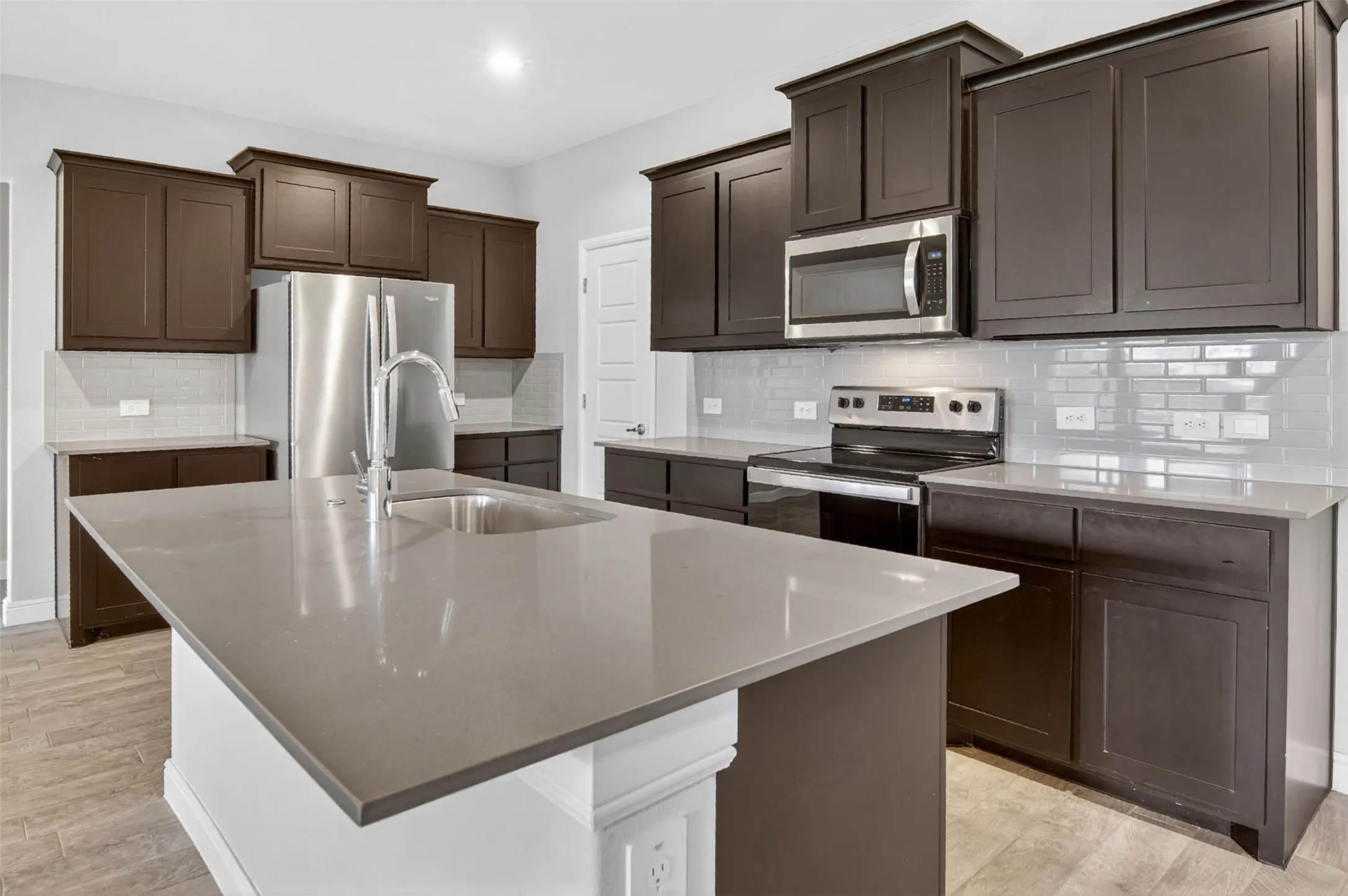 Single Family Residence For Sale in Johnson County , 1604 Forest Park Drive, Alvarado, Texas 76009, 4 Bedroom, 2 Bathroom, 2 Garage spaces, 2,188 Sqft, built in 2023, mls#21269435, Real Estate Agent in Alvarado, Homes For Sale in Johnson county, Homes For Sale in Alvarado, Realtor in Alvarado Texas, Real Estate Brokerage Independent Realty Texas, Luminita Cordes Realtor