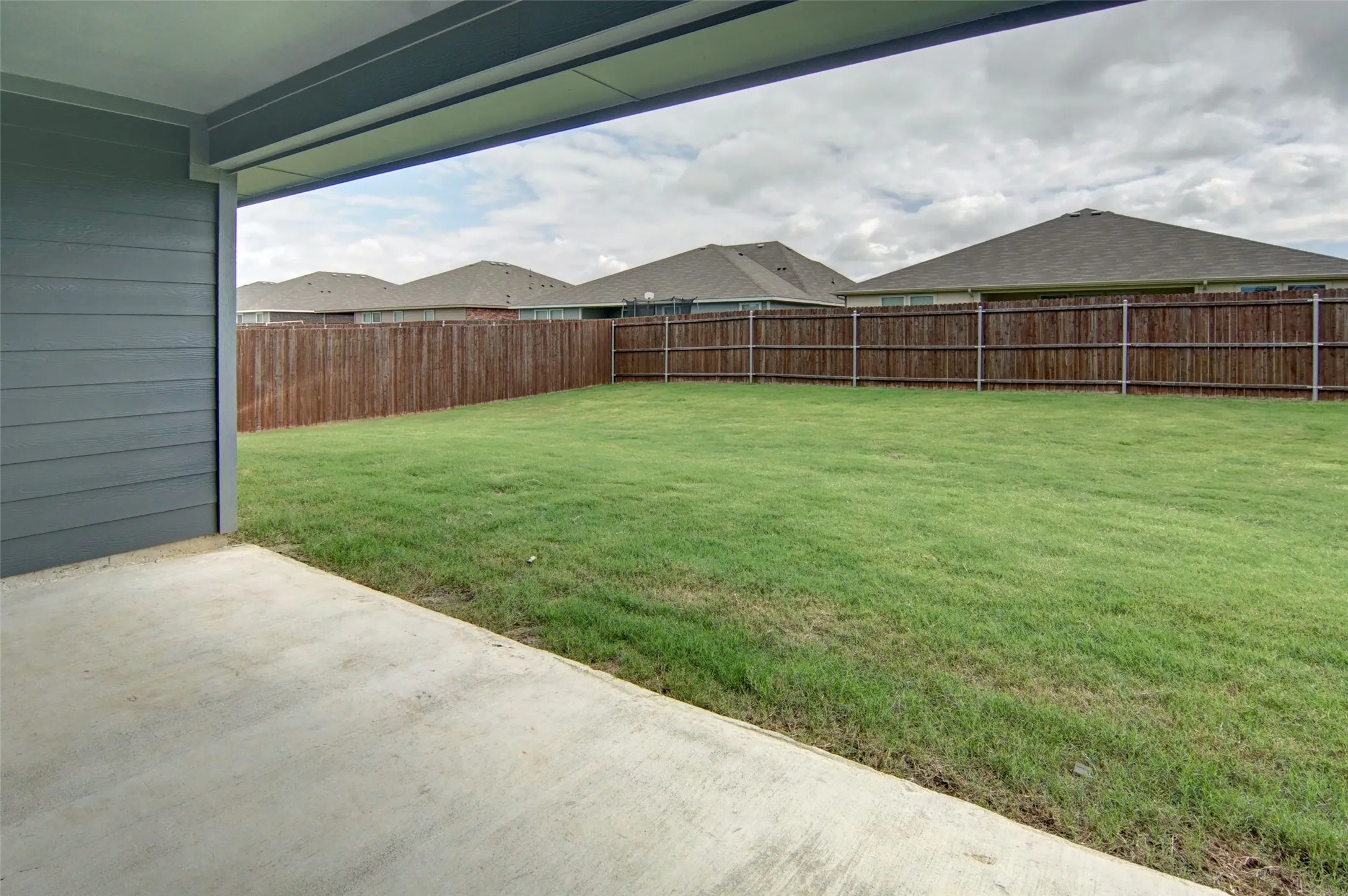 Single Family Residence For Sale in Johnson County , 1604 Forest Park Drive, Alvarado, Texas 76009, 4 Bedroom, 2 Bathroom, 2 Garage spaces, 2,188 Sqft, built in 2023, mls#21269435, Real Estate Agent in Alvarado, Homes For Sale in Johnson county, Homes For Sale in Alvarado, Realtor in Alvarado Texas, Real Estate Brokerage Independent Realty Texas, Luminita Cordes Realtor