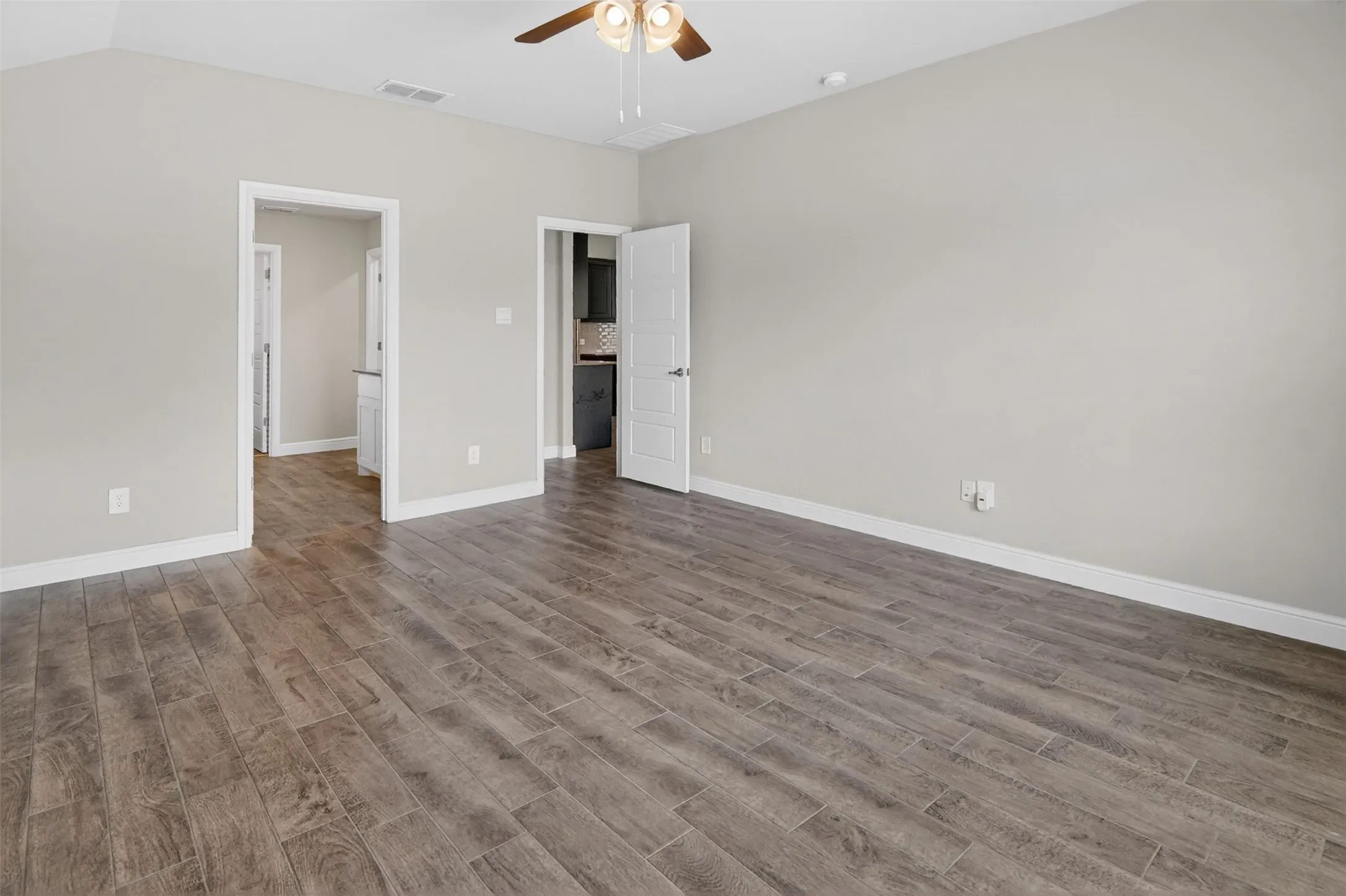 Single Family Residence For Sale in Johnson County , 1604 Forest Park Drive, Alvarado, Texas 76009, 4 Bedroom, 2 Bathroom, 2 Garage spaces, 2,188 Sqft, built in 2023, mls#21269435, Real Estate Agent in Alvarado, Homes For Sale in Johnson county, Homes For Sale in Alvarado, Realtor in Alvarado Texas, Real Estate Brokerage Independent Realty Texas, Luminita Cordes Realtor
