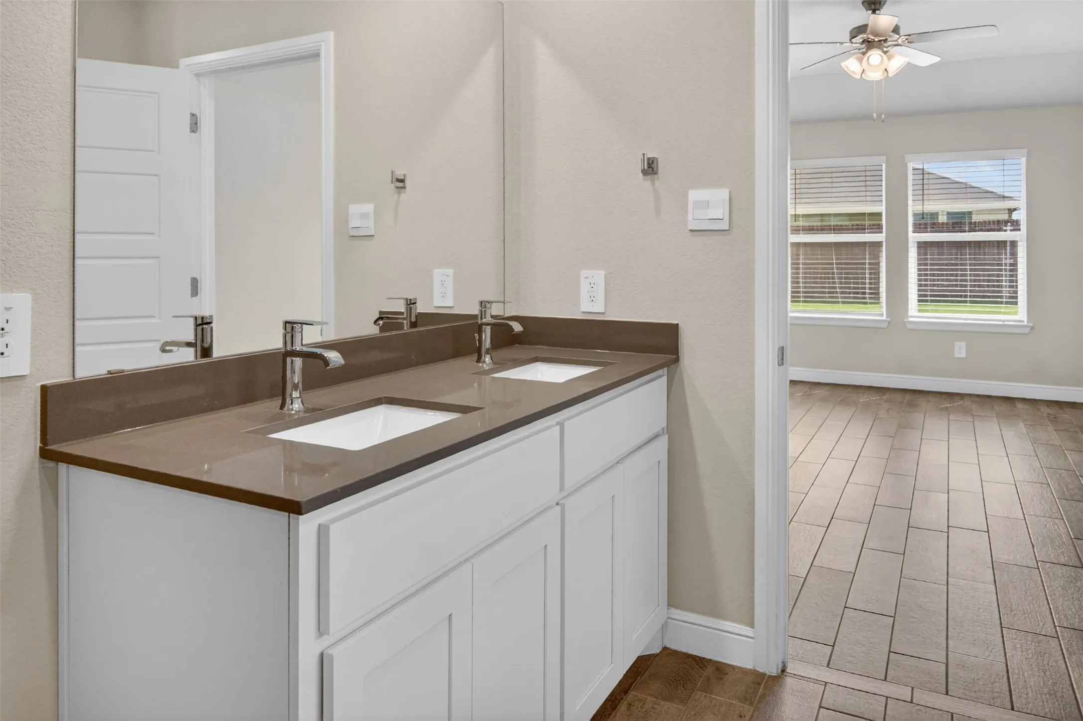 Single Family Residence For Sale in Johnson County , 1604 Forest Park Drive, Alvarado, Texas 76009, 4 Bedroom, 2 Bathroom, 2 Garage spaces, 2,188 Sqft, built in 2023, mls#21269435, Real Estate Agent in Alvarado, Homes For Sale in Johnson county, Homes For Sale in Alvarado, Realtor in Alvarado Texas, Real Estate Brokerage Independent Realty Texas, Luminita Cordes Realtor