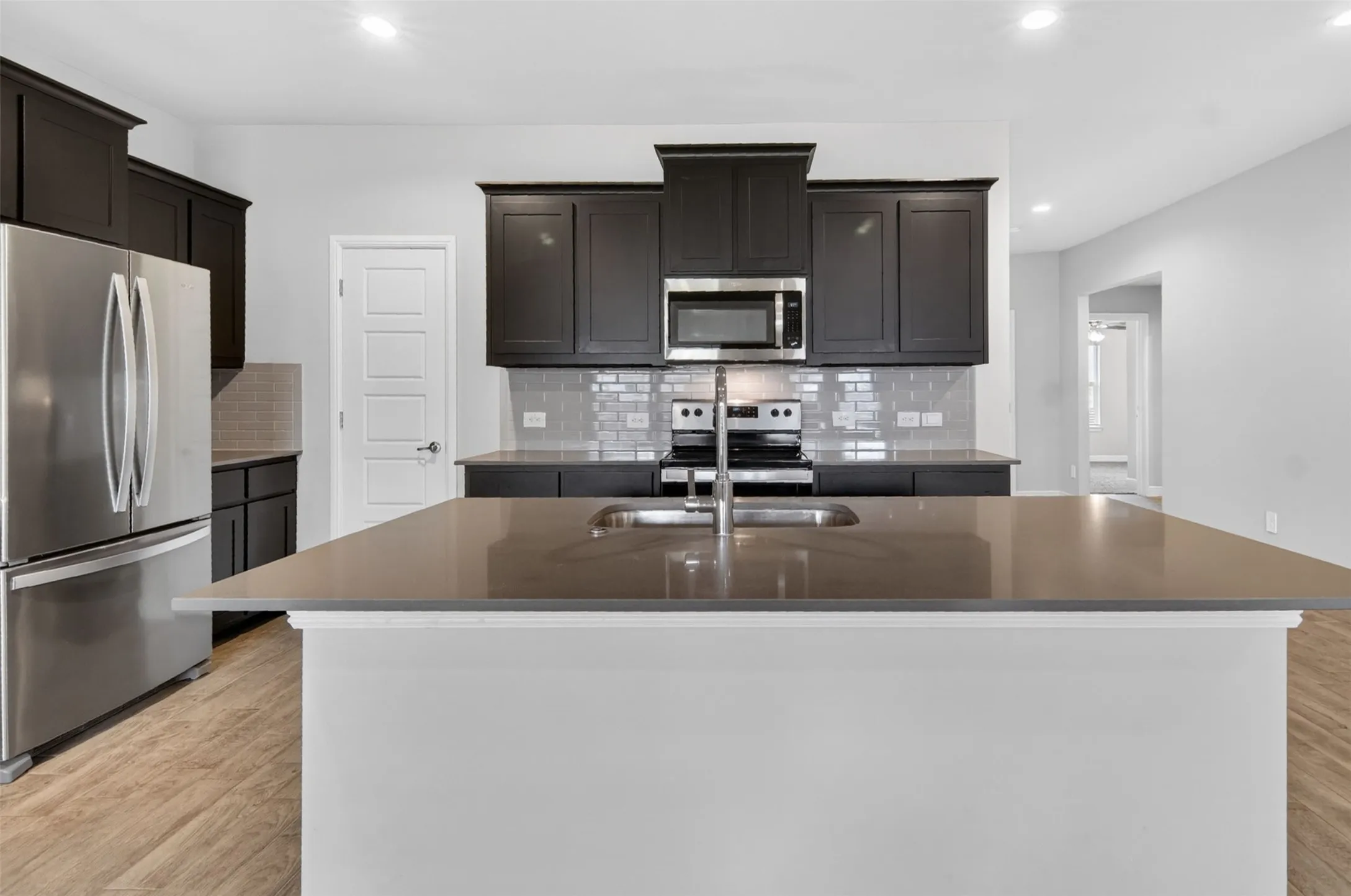 Single Family Residence For Sale in Johnson County , 1604 Forest Park Drive, Alvarado, Texas 76009, 4 Bedroom, 2 Bathroom, 2 Garage spaces, 2,188 Sqft, built in 2023, mls#21269435, Real Estate Agent in Alvarado, Homes For Sale in Johnson county, Homes For Sale in Alvarado, Realtor in Alvarado Texas, Real Estate Brokerage Independent Realty Texas, Luminita Cordes Realtor