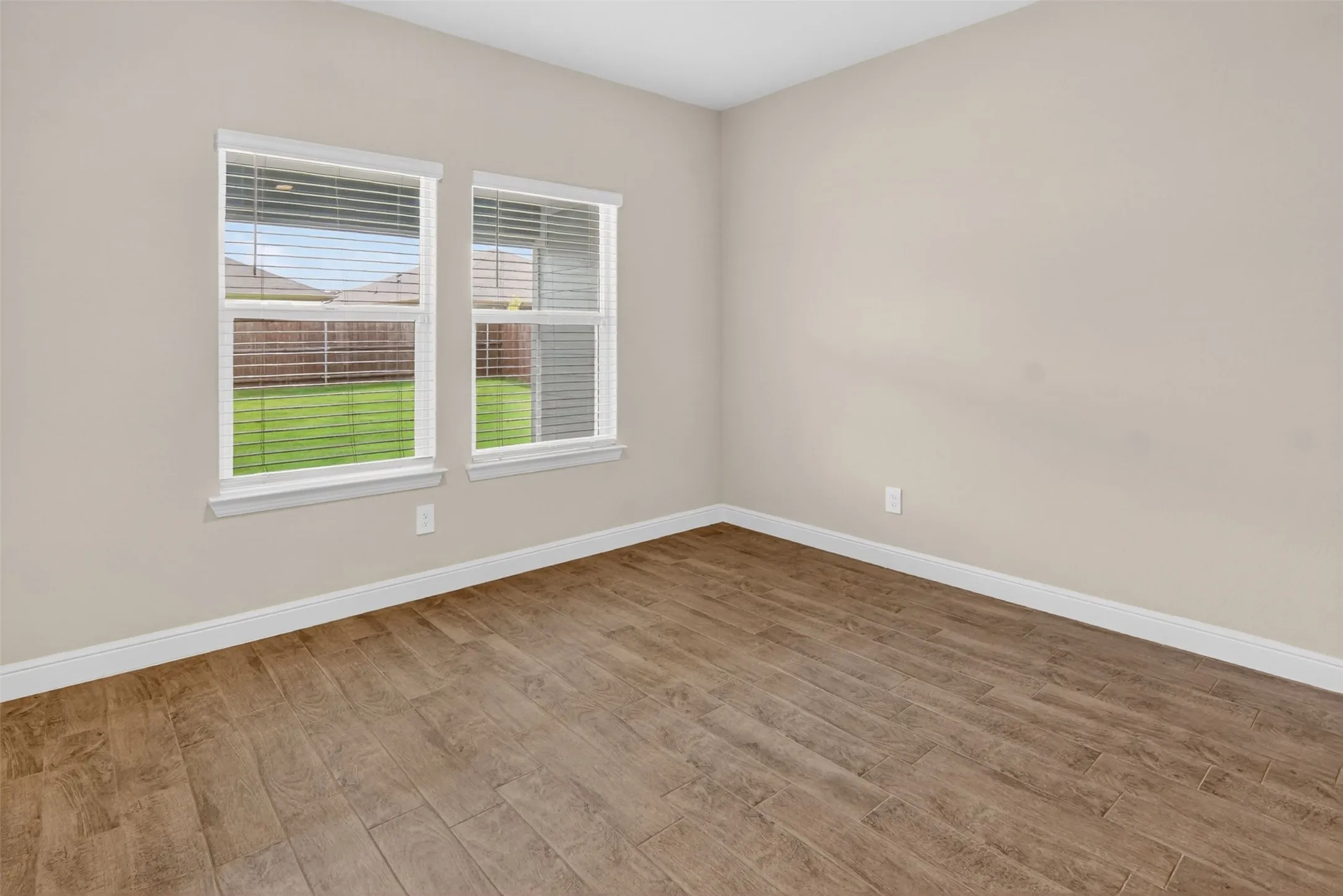 Single Family Residence For Sale in Johnson County , 1604 Forest Park Drive, Alvarado, Texas 76009, 4 Bedroom, 2 Bathroom, 2 Garage spaces, 2,188 Sqft, built in 2023, mls#21269435, Real Estate Agent in Alvarado, Homes For Sale in Johnson county, Homes For Sale in Alvarado, Realtor in Alvarado Texas, Real Estate Brokerage Independent Realty Texas, Luminita Cordes Realtor