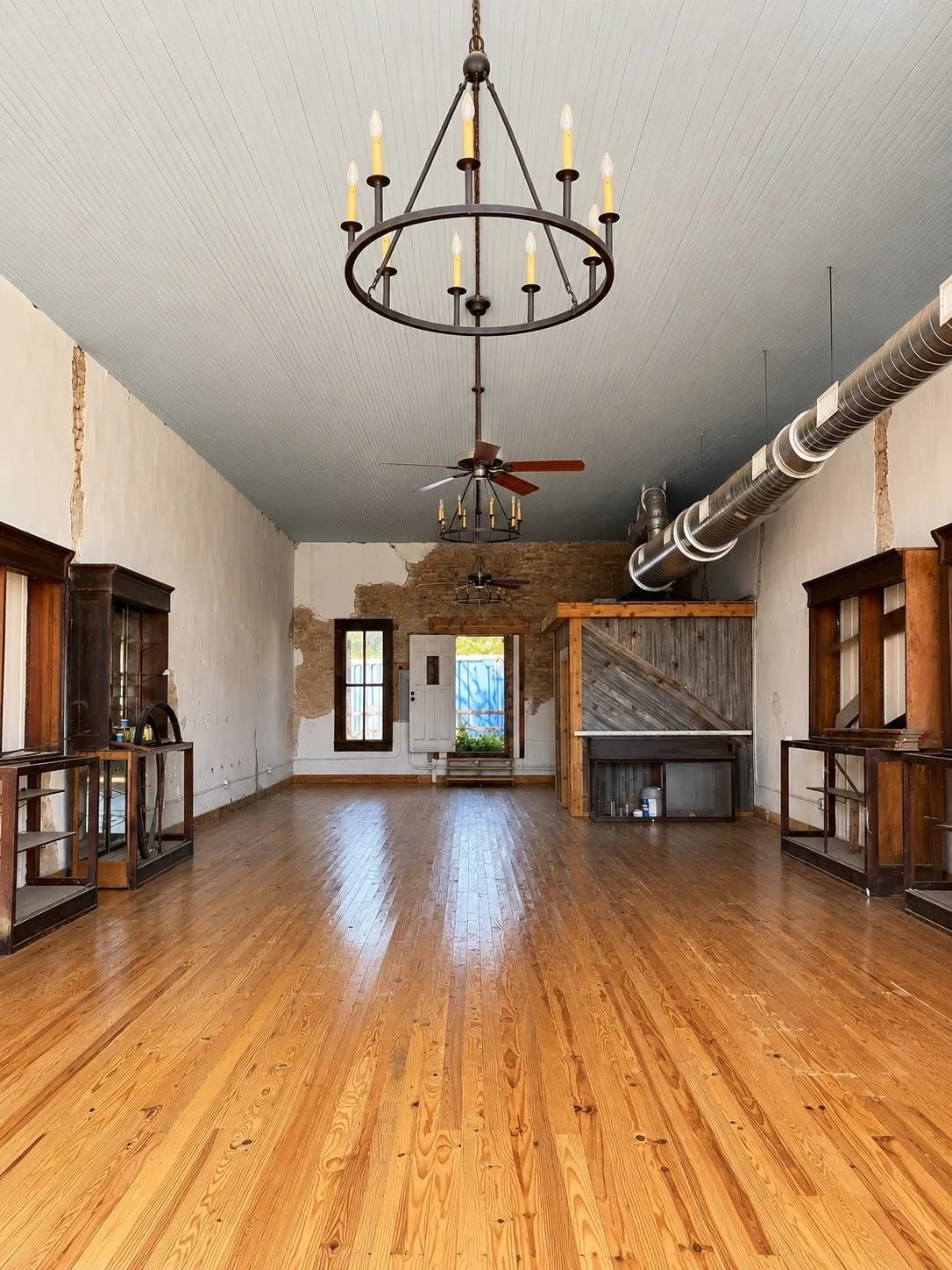 Office For Rent in Hood County , 8706 W US Highway 377, Tolar, Texas 76476, 0, 0, Garage spaces, 0 Sqft, built in 1900, mls#21301183, Real Estate Agent in Tolar, Homes For Rent in Hood county, Homes For Rent in Tolar, Realtor in Tolar Texas, Real Estate Brokerage Independent Realty Texas, Luminita Cordes Realtor