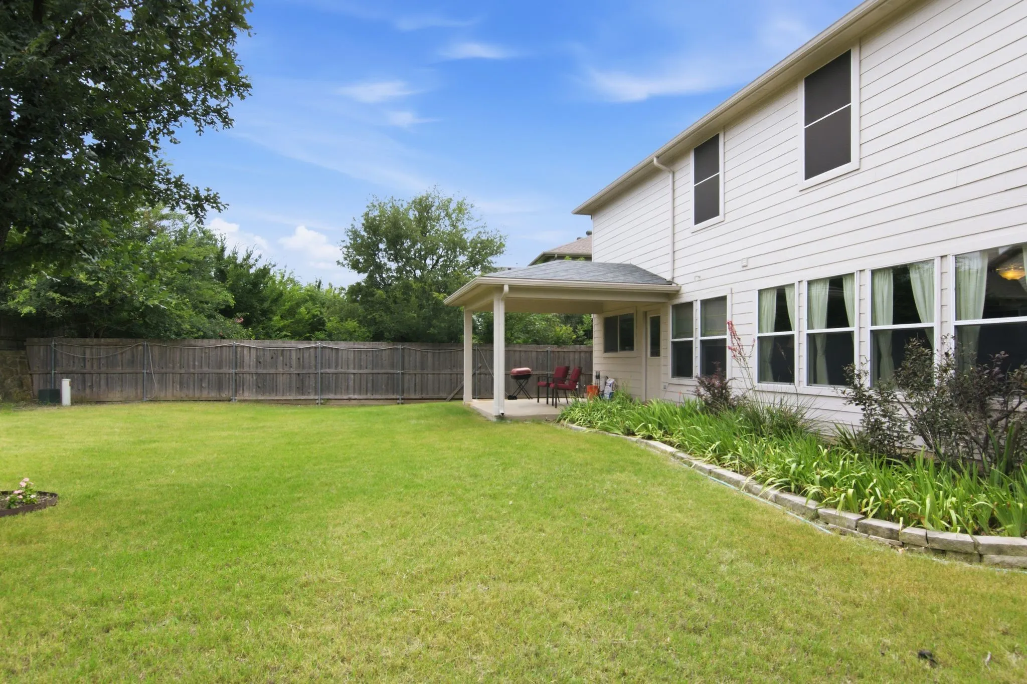 Single Family Residence For Sale in Tarrant County , 13132 Padre Avenue, Fort Worth, Texas 76244, 4 Bedroom, 3 Bathroom, 2 Garage spaces, 2,517 Sqft, built in 2005, mls#21298363, Real Estate Agent in Fort Worth, Homes For Sale in Tarrant county, Homes For Sale in Fort Worth, Realtor in Fort Worth Texas, Real Estate Brokerage Independent Realty Texas, Luminita Cordes Realtor