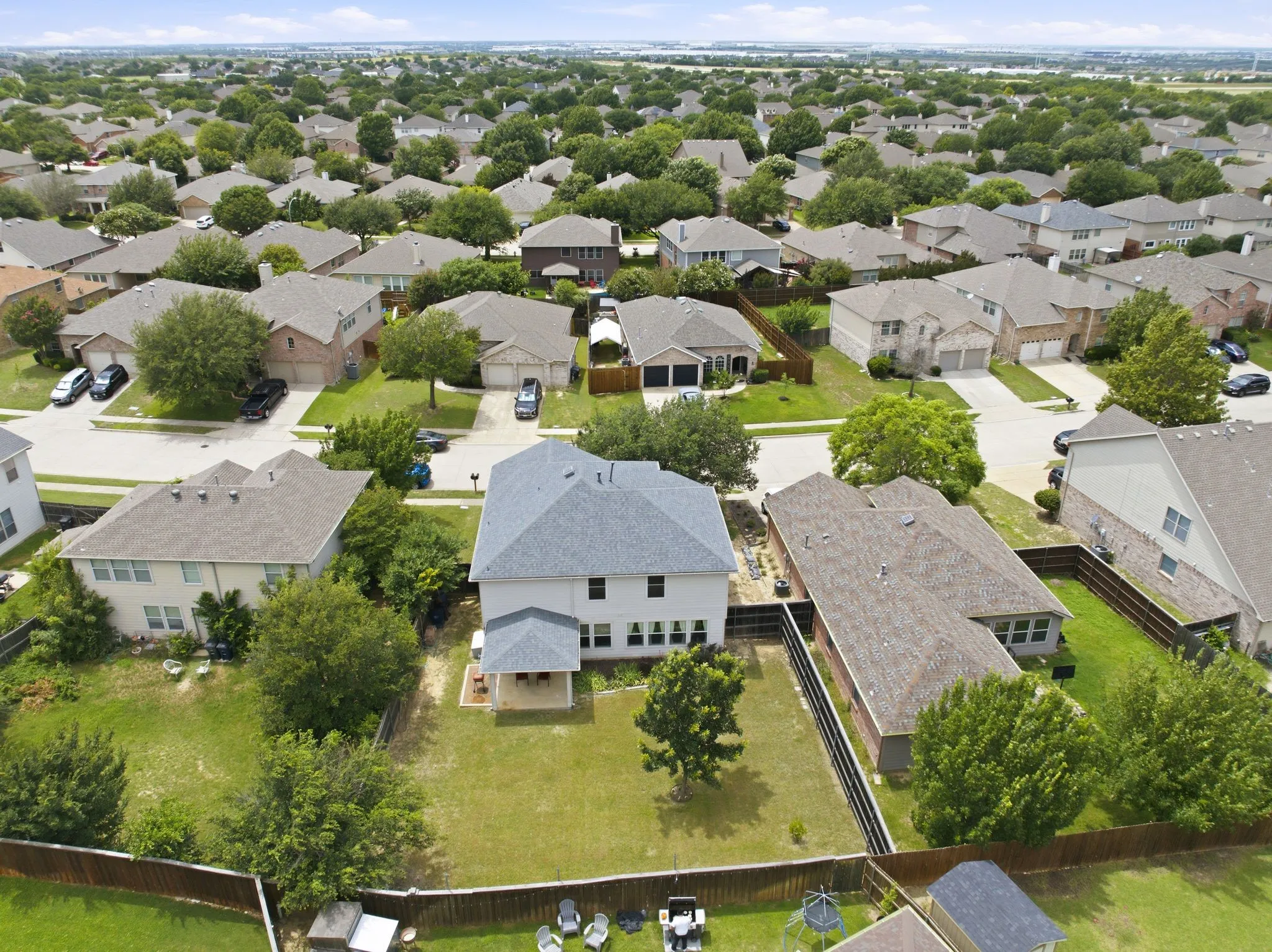 Single Family Residence For Sale in Tarrant County , 13132 Padre Avenue, Fort Worth, Texas 76244, 4 Bedroom, 3 Bathroom, 2 Garage spaces, 2,517 Sqft, built in 2005, mls#21298363, Real Estate Agent in Fort Worth, Homes For Sale in Tarrant county, Homes For Sale in Fort Worth, Realtor in Fort Worth Texas, Real Estate Brokerage Independent Realty Texas, Luminita Cordes Realtor