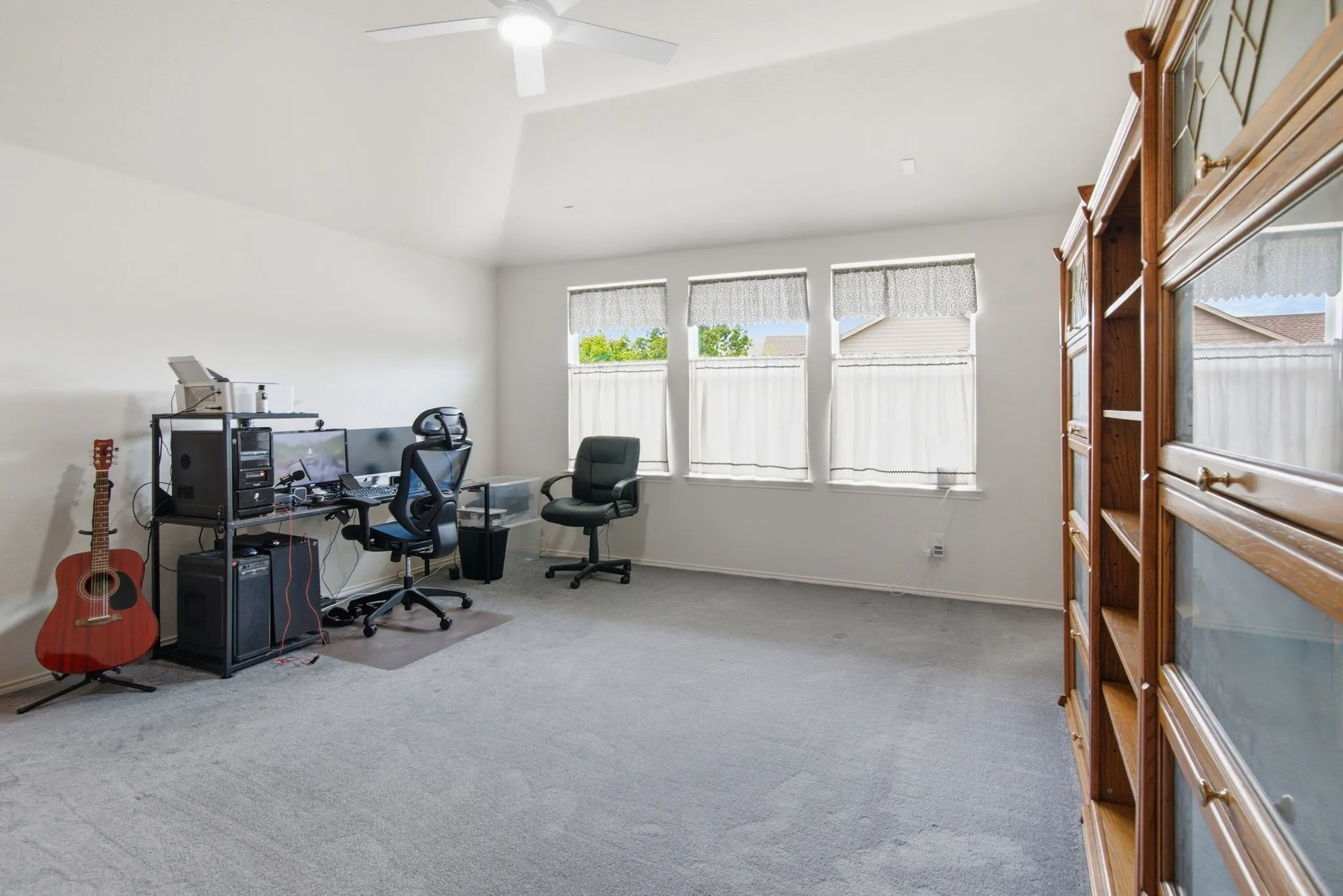 Single Family Residence For Sale in Tarrant County , 13132 Padre Avenue, Fort Worth, Texas 76244, 4 Bedroom, 3 Bathroom, 2 Garage spaces, 2,517 Sqft, built in 2005, mls#21298363, Real Estate Agent in Fort Worth, Homes For Sale in Tarrant county, Homes For Sale in Fort Worth, Realtor in Fort Worth Texas, Real Estate Brokerage Independent Realty Texas, Luminita Cordes Realtor