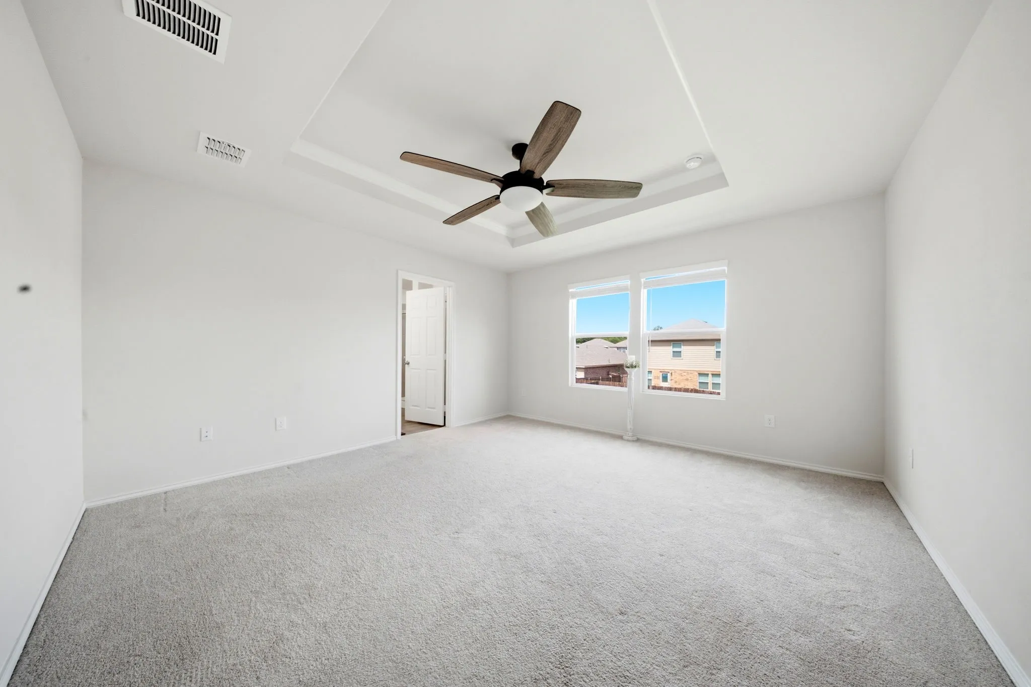 Single Family Residence For Sale in Grayson County , 325 Hopson Street, Van Alstyne, Texas 75495, 4 Bedroom, 3 Bathroom, 2 Garage spaces, 2,178 Sqft, built in 2022, mls#21298427, Real Estate Agent in Van Alstyne, Homes For Sale in Grayson county, Homes For Sale in Van Alstyne, Realtor in Van Alstyne Texas, Real Estate Brokerage Independent Realty Texas, Luminita Cordes Realtor