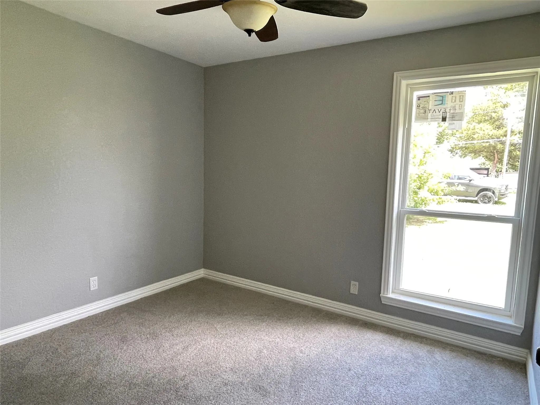Single Family Residence For Sale in Grayson County , 52 Quail Run Road, Sherman, Texas 75090, 4 Bedroom, 2 Bathroom, 2 Garage spaces, 1,557 Sqft, built in 1979, mls#21301194, Real Estate Agent in Sherman, Homes For Sale in Grayson county, Homes For Sale in Sherman, Realtor in Sherman Texas, Real Estate Brokerage Independent Realty Texas, Luminita Cordes Realtor