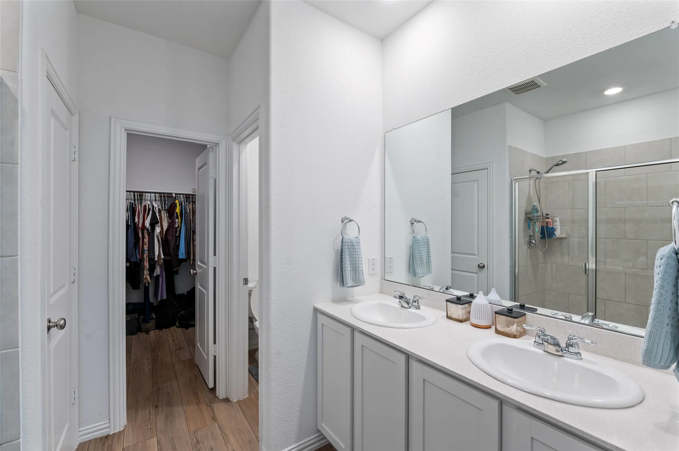 Single Family Residence For Sale in Collin County , 1103 Daffodil Street, Princeton, Texas 75407, 4 Bedroom, 3 Bathroom, 2 Garage spaces, 2,346 Sqft, built in 2022, Price $330,000, mls#21301158, Real Estate Agent in Princeton, Homes For Sale in Collin county, Homes For Sale in Princeton, Realtor in Princeton Texas, Real Estate Brokerage Independent Realty Texas, Luminita Cordes Realtor
