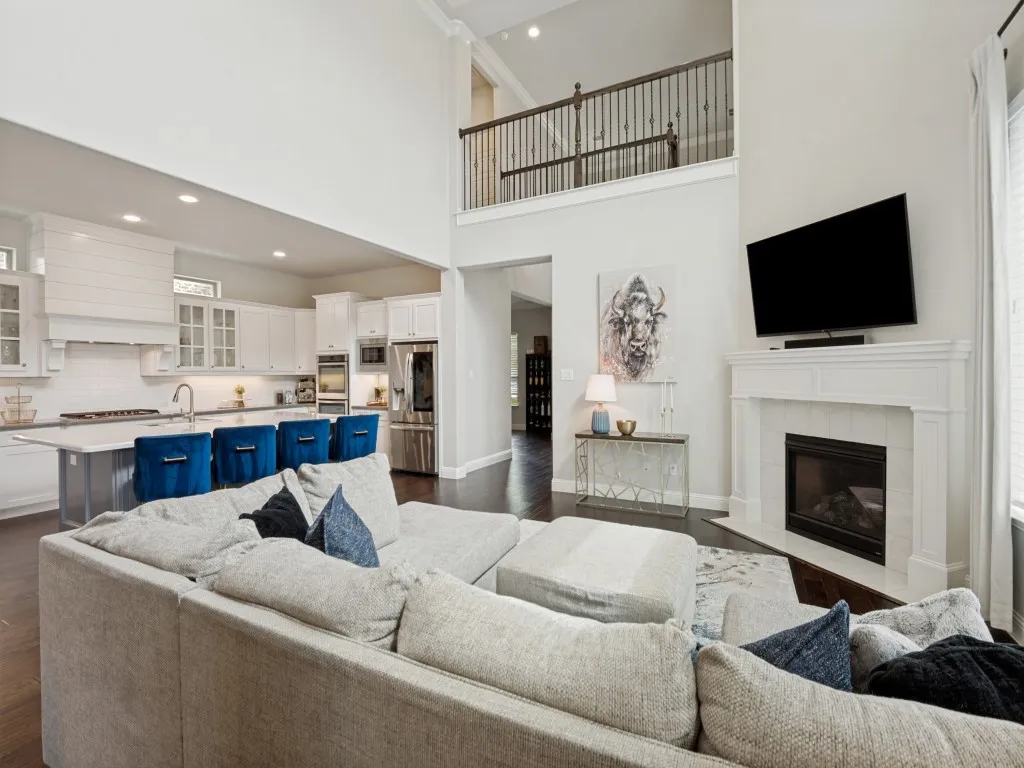 Single Family Residence For Sale in Denton County , 1899 Evening Star Road, Frisco, Texas 75033, 4 Bedroom, 4 Bathroom, 2 Garage spaces, 3,642 Sqft, built in 2017, mls#21299342, Real Estate Agent in Frisco, Homes For Sale in Denton county, Homes For Sale in Frisco, Realtor in Frisco Texas, Real Estate Brokerage Independent Realty Texas, Luminita Cordes Realtor